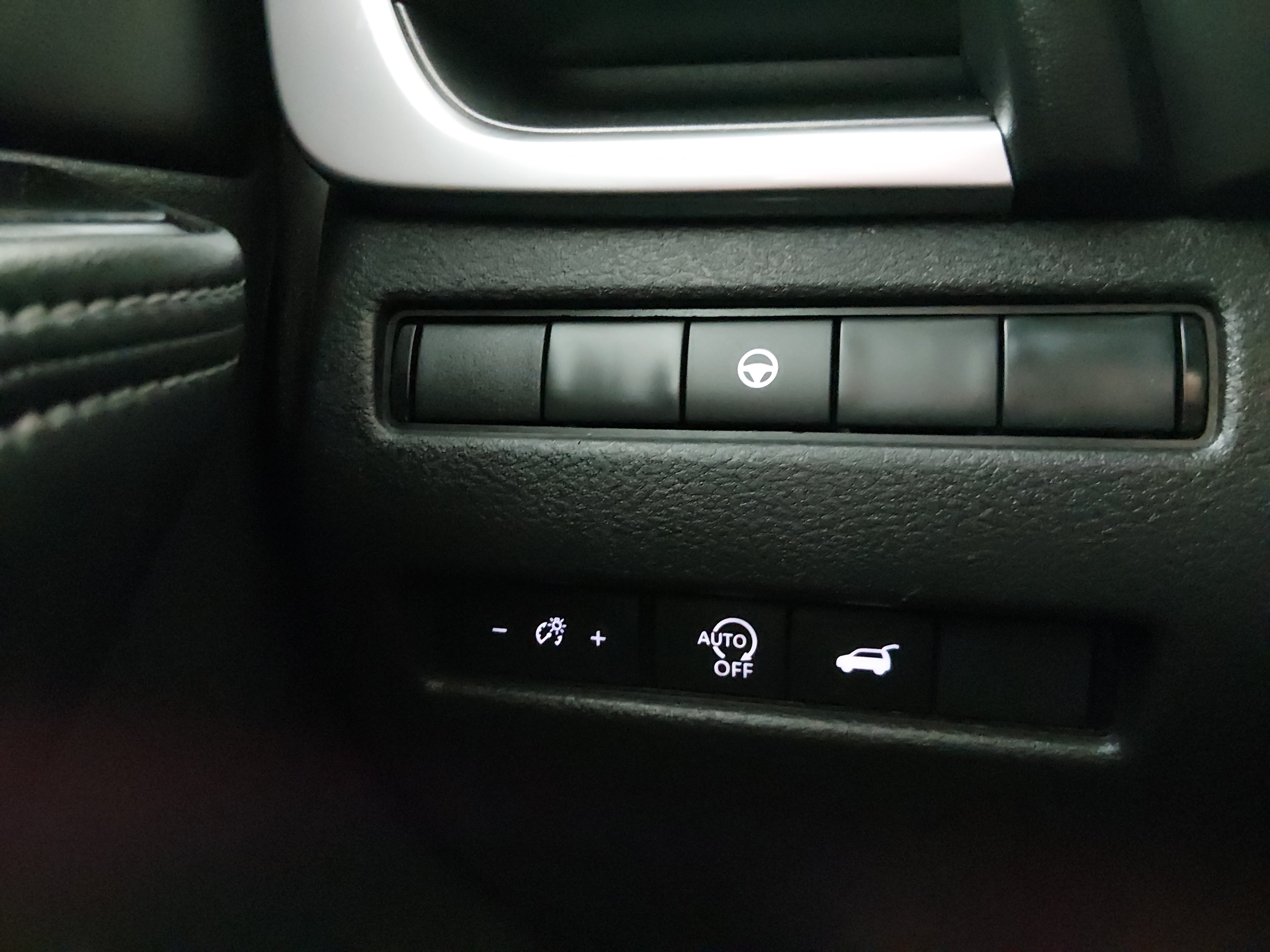 2024 Nissan Rogue SV - Photo 13