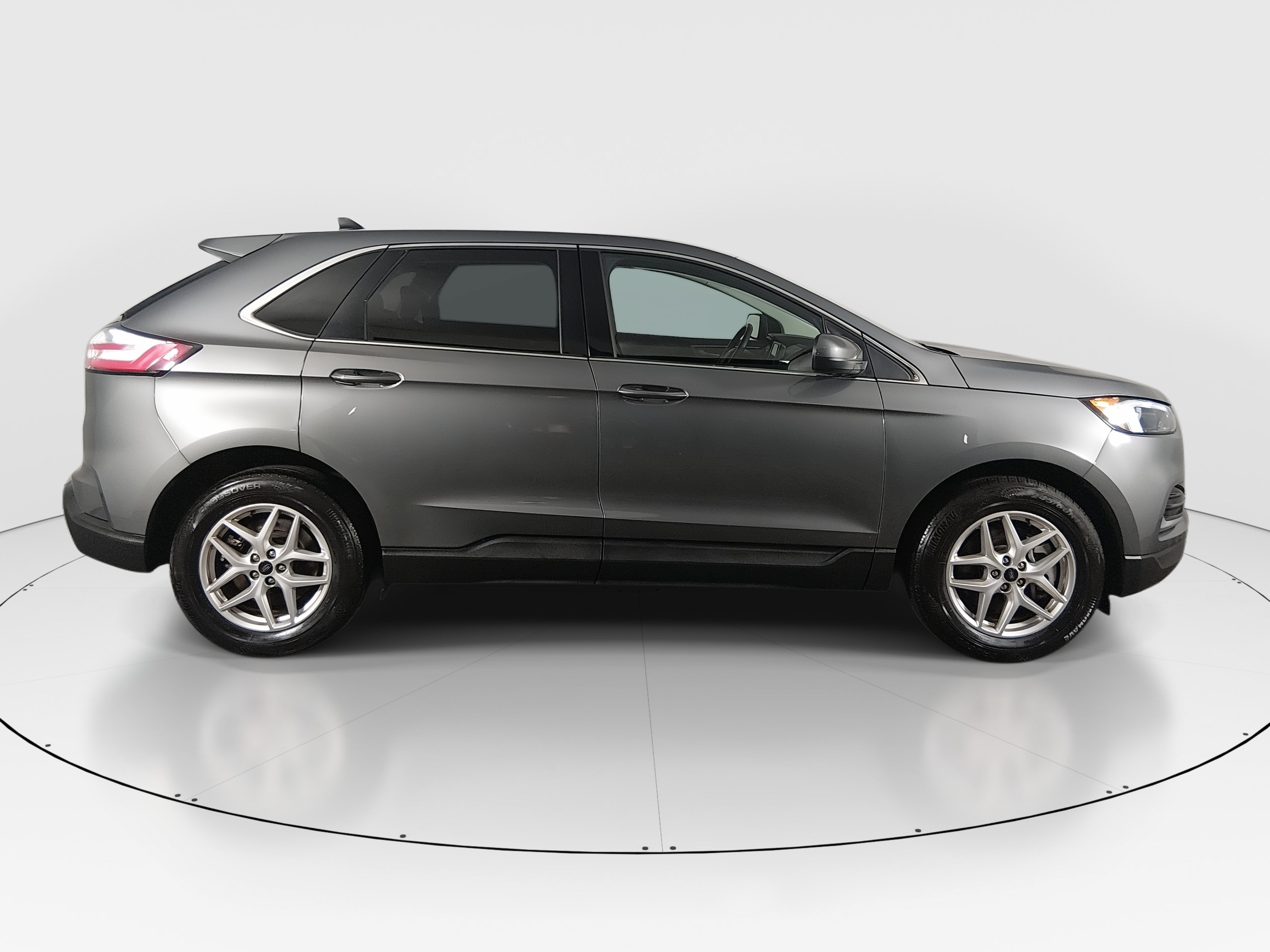 2024 Ford Edge SEL - Photo 8
