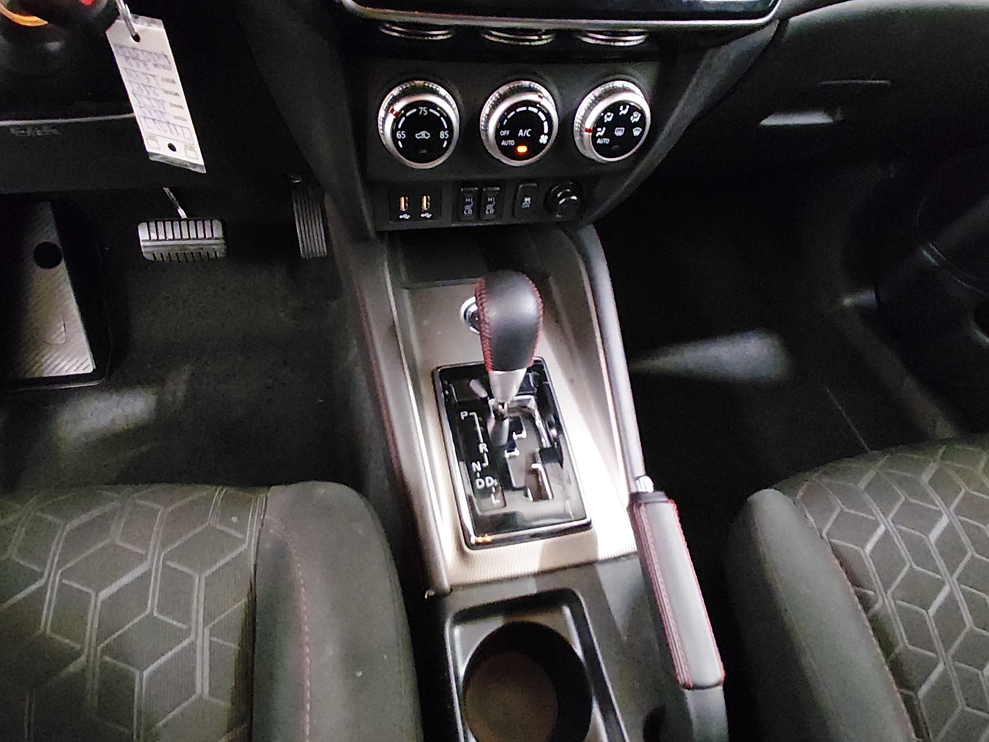 2025 Mitsubishi Outlander Sport LE - Photo 13