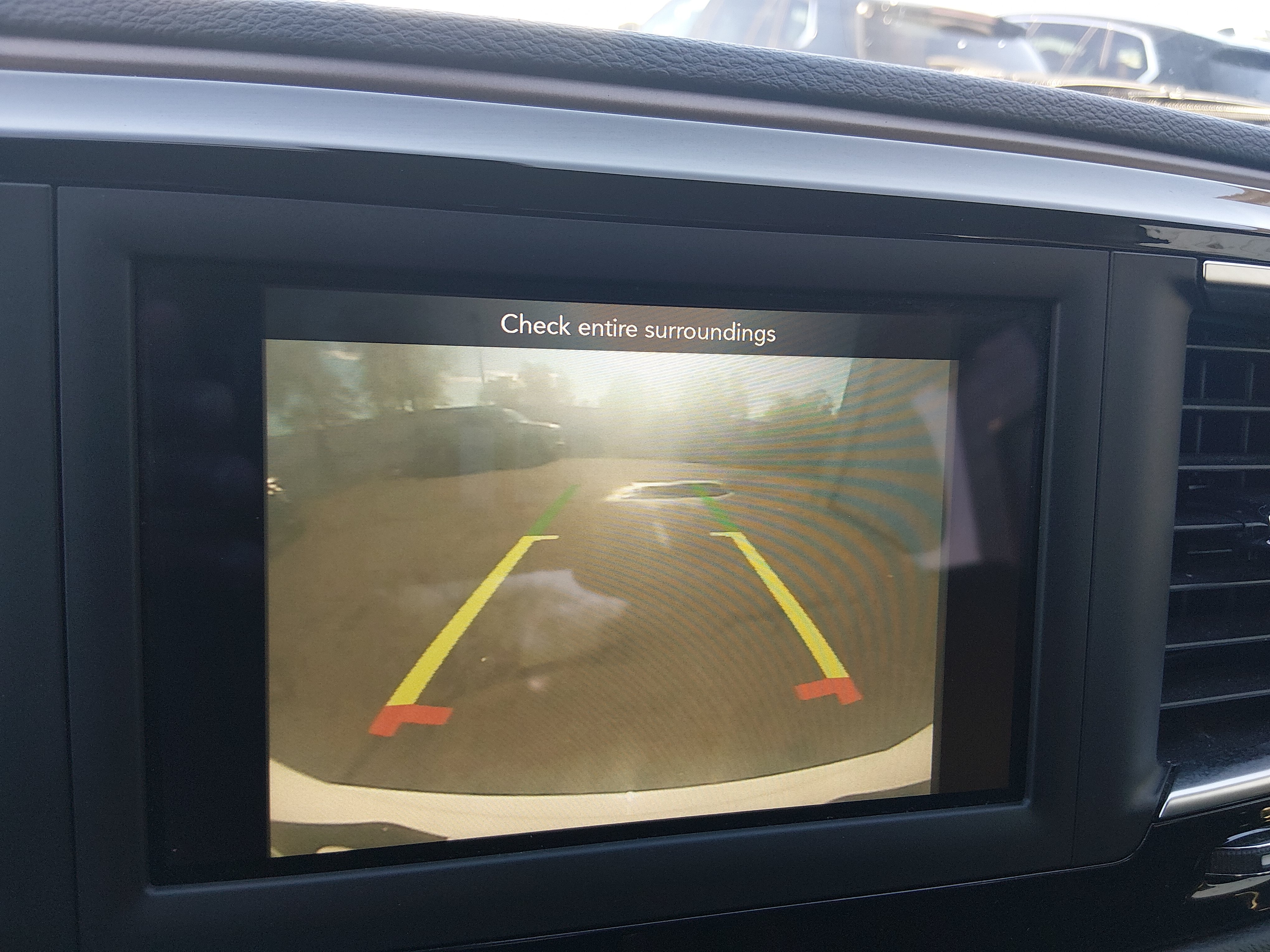 2020 Chrysler Voyager LX - Photo 16