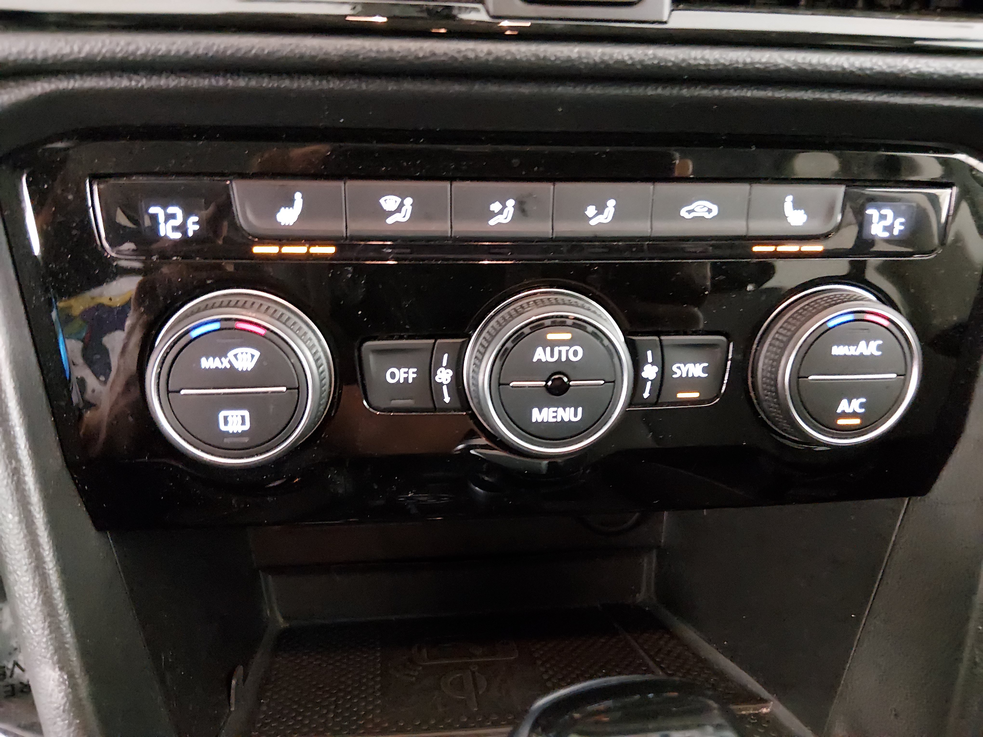 2024 Volkswagen Taos SE - Photo 17