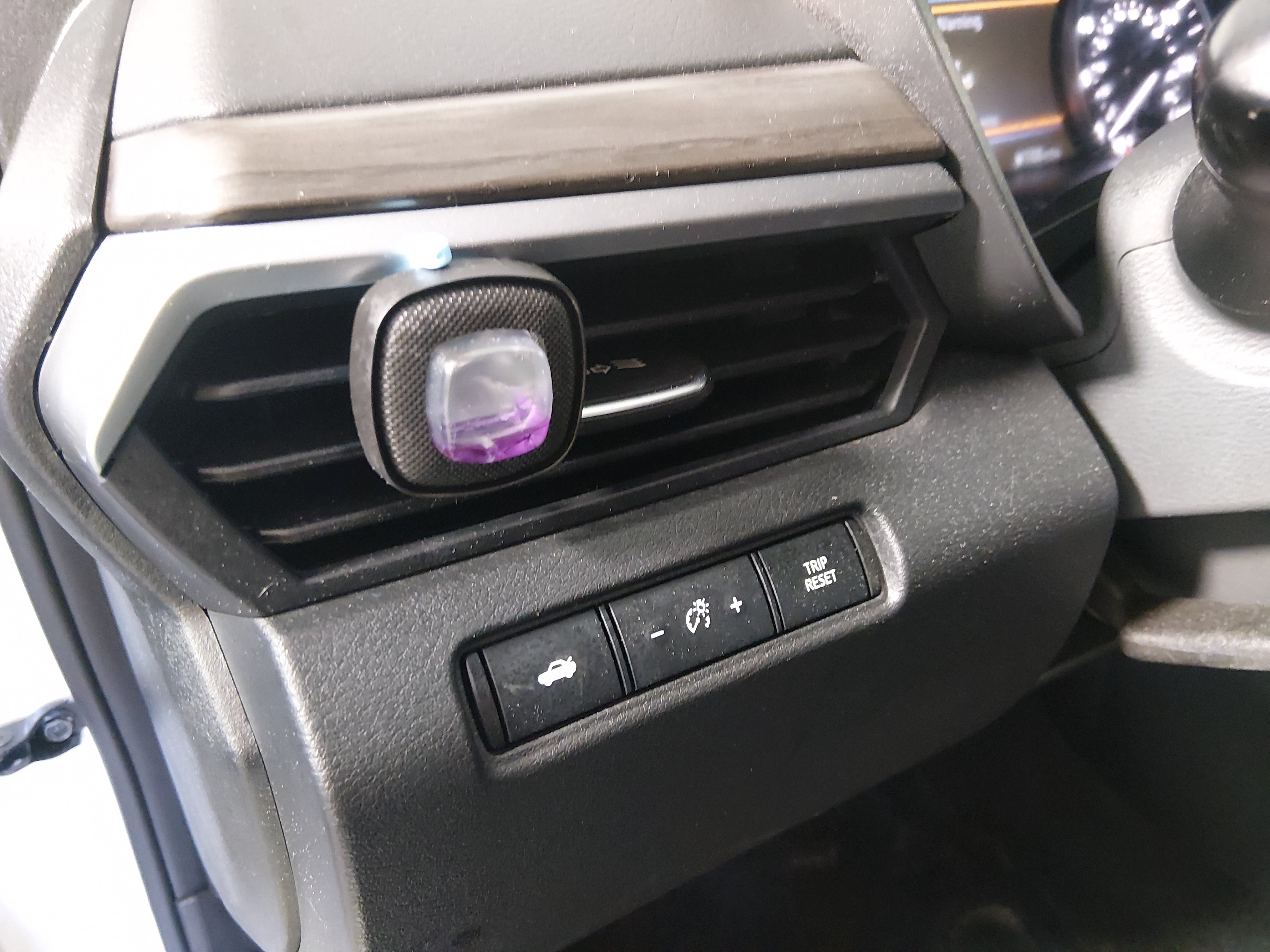 2025 Nissan Altima SV - Photo 13