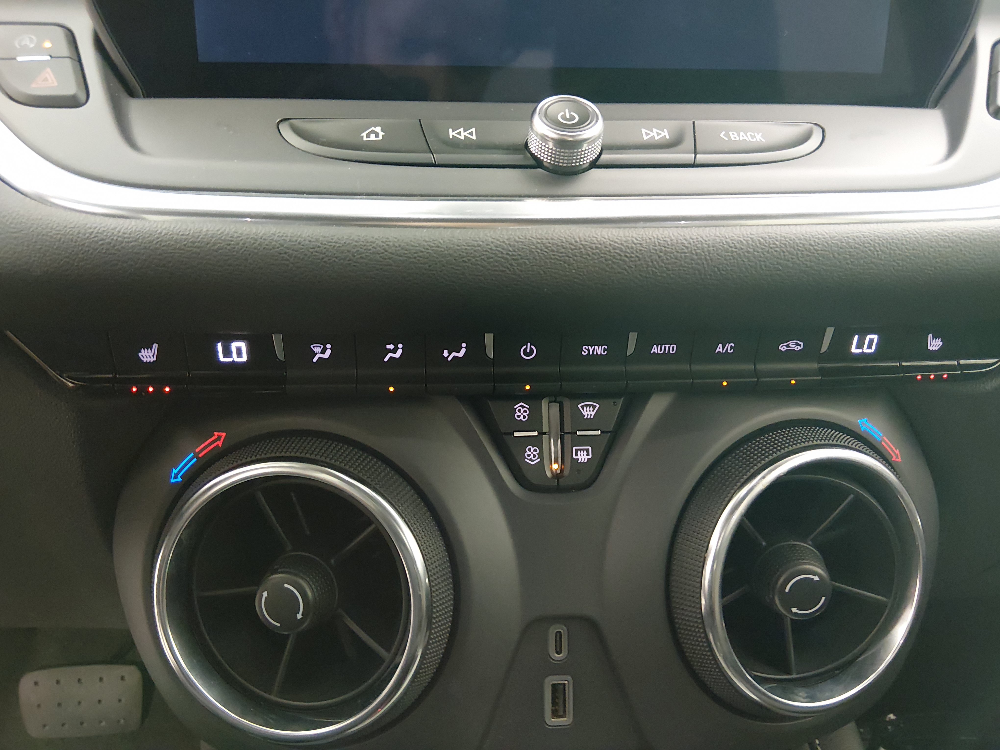 2025 Chevrolet Blazer 2LT - Photo 18