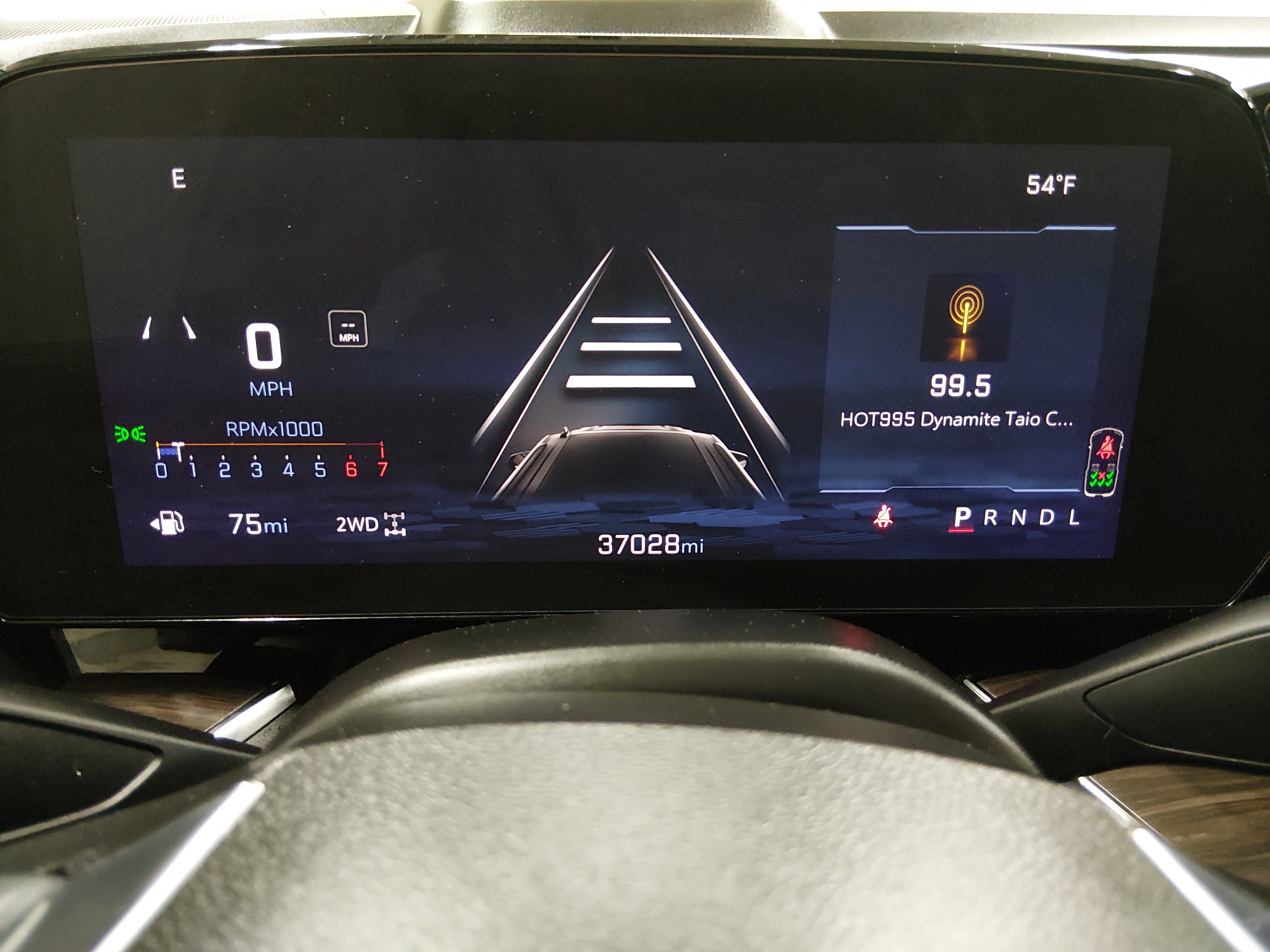2025 Chevrolet Suburban Z71 - Photo 14