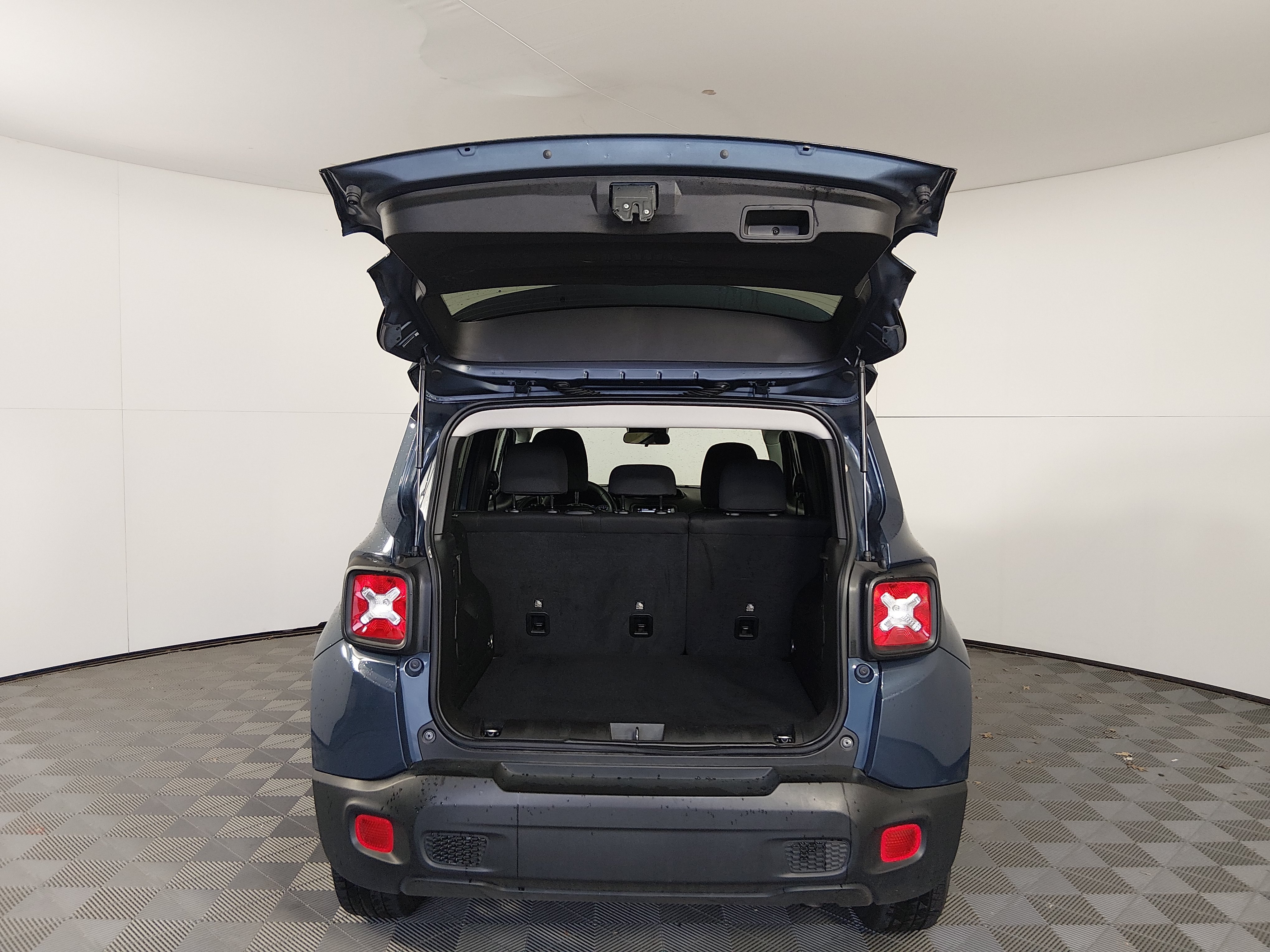 2023 Jeep Renegade Upland - Photo 11