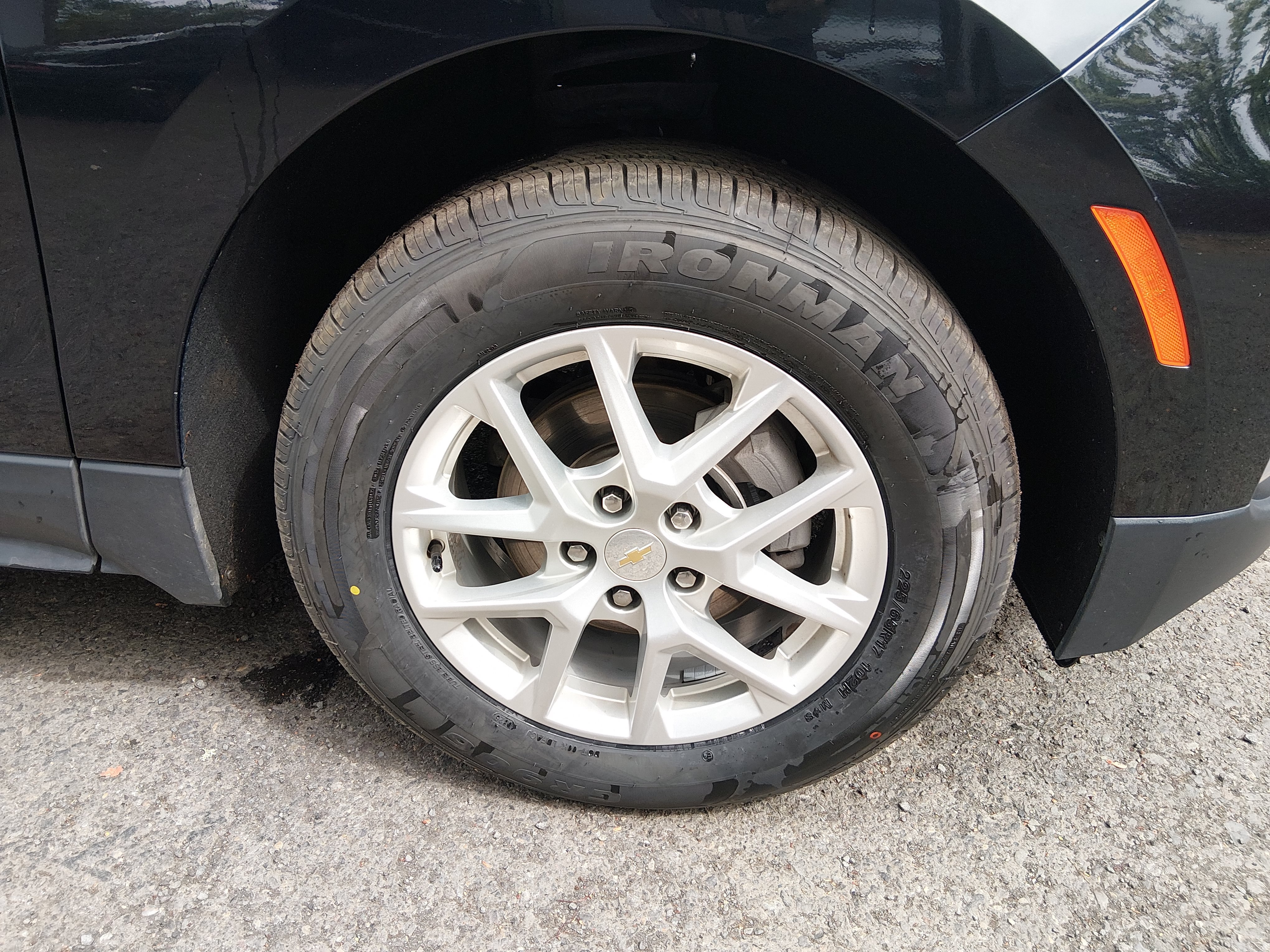 2024 Chevrolet Equinox LT - Photo 10