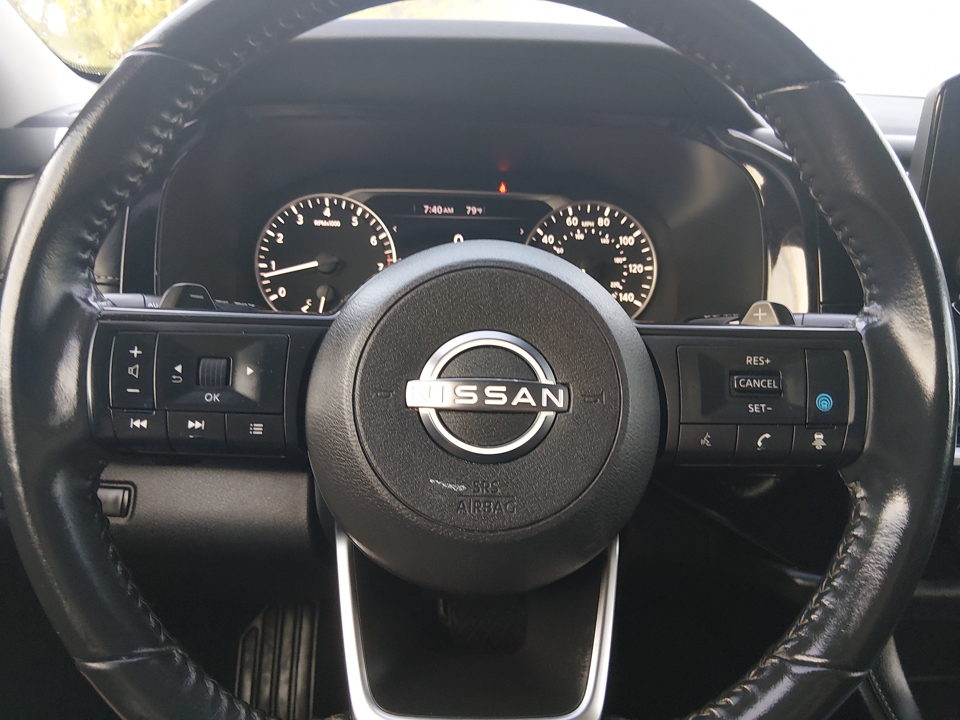 2024 Nissan Pathfinder SV - Photo 12
