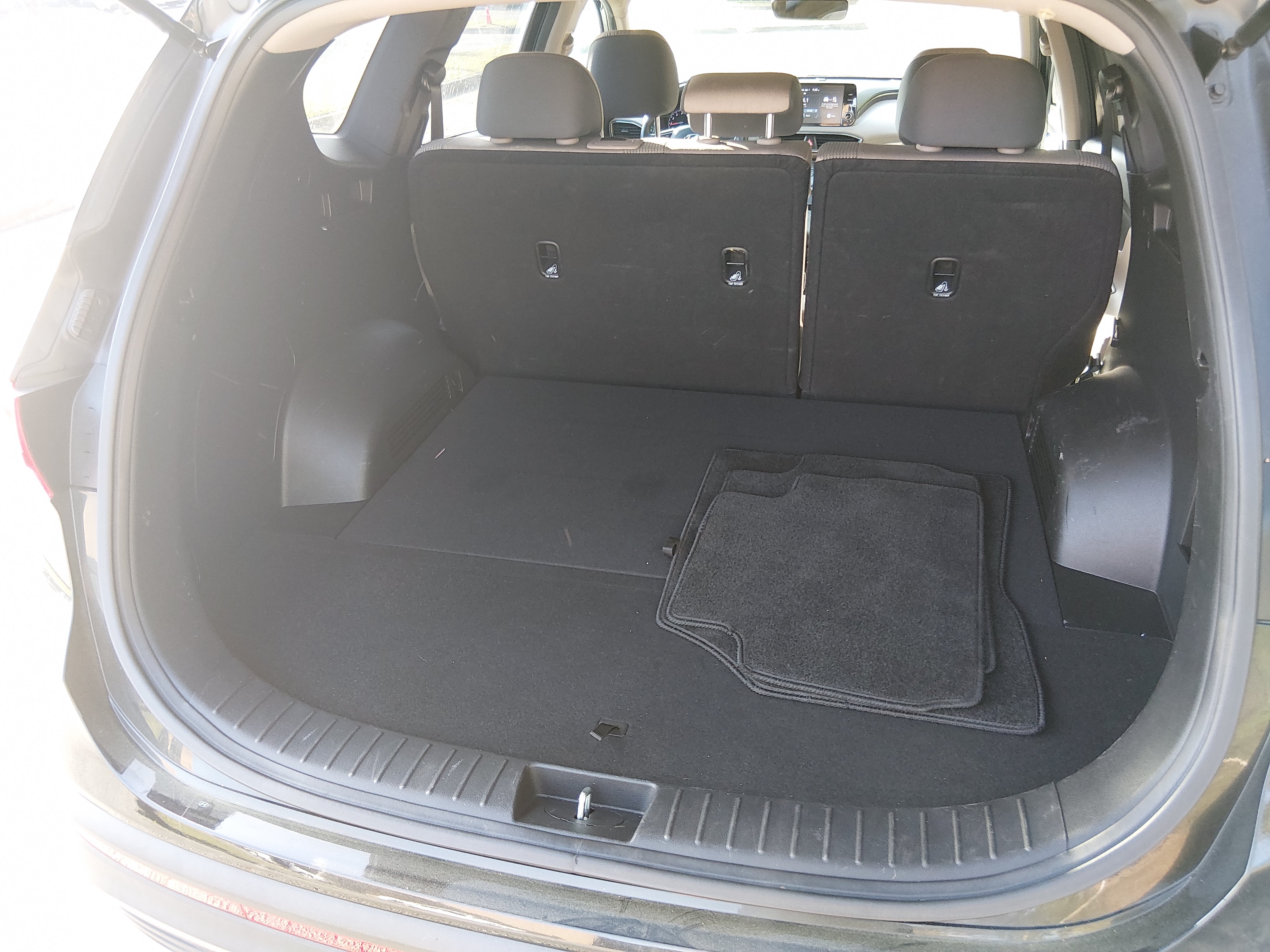 2023 Hyundai Santa Fe SE - Photo 11