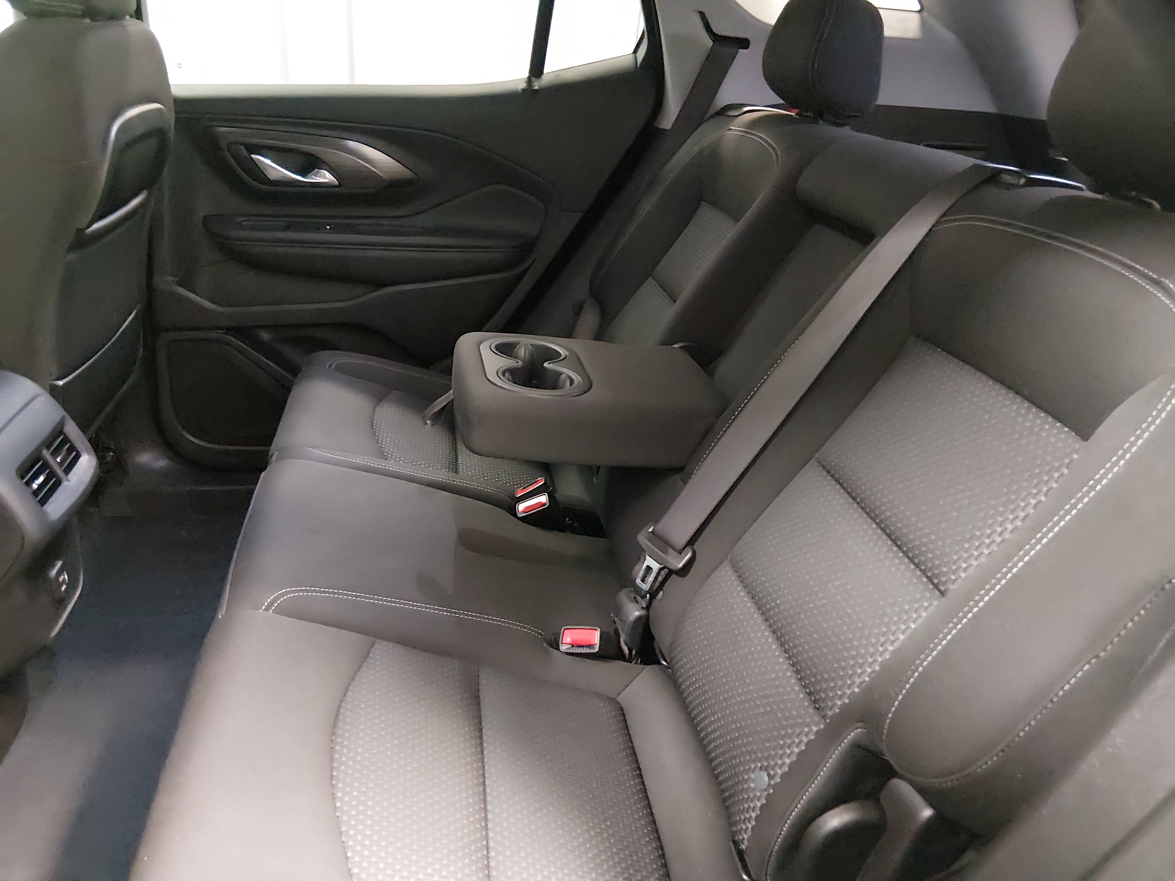 2024 GMC Terrain SLE - Photo 23