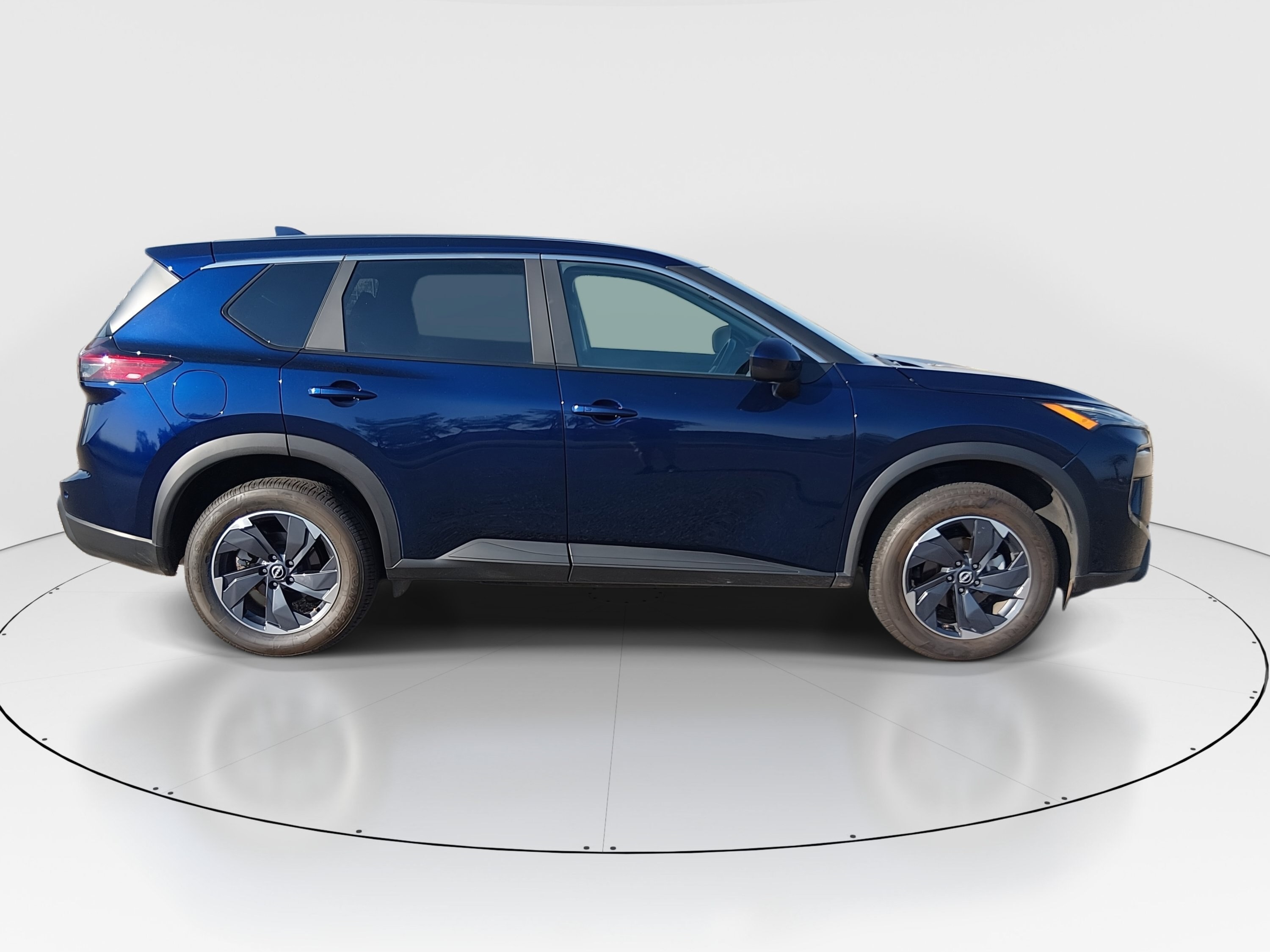 2025 Nissan Rogue SV - Photo 8