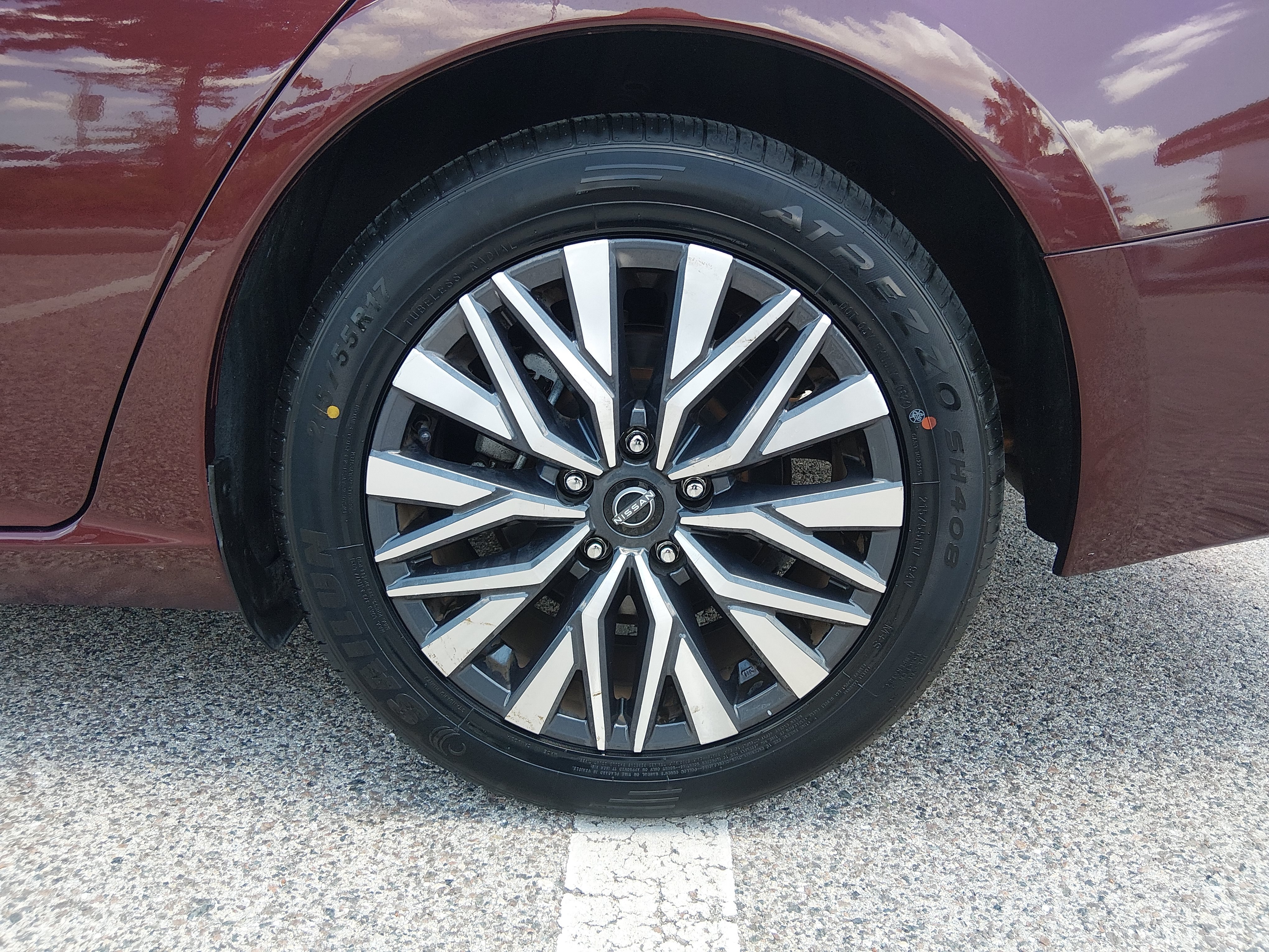2025 Nissan Altima SV - Photo 10