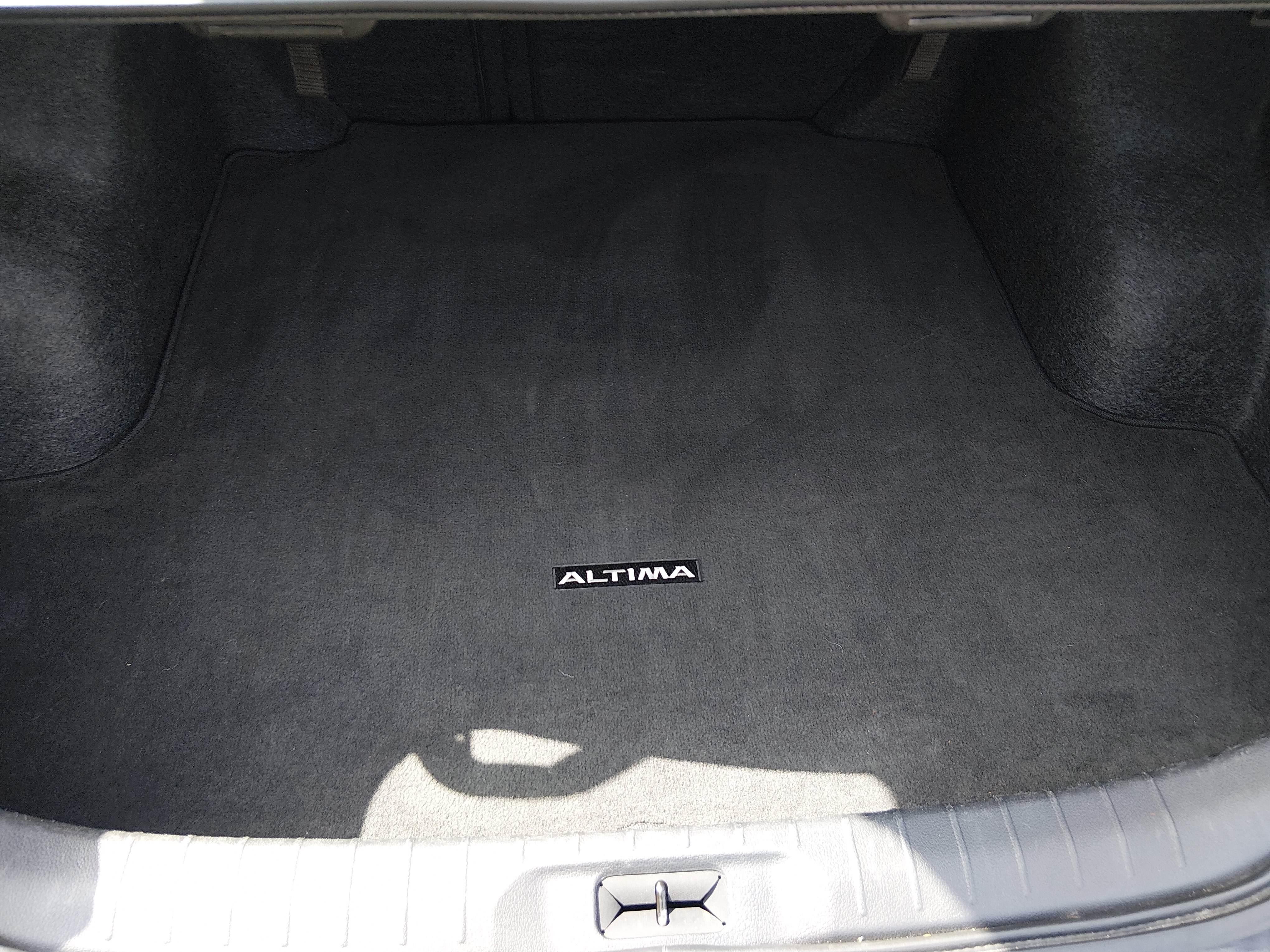 2025 Nissan Altima SV - Photo 11