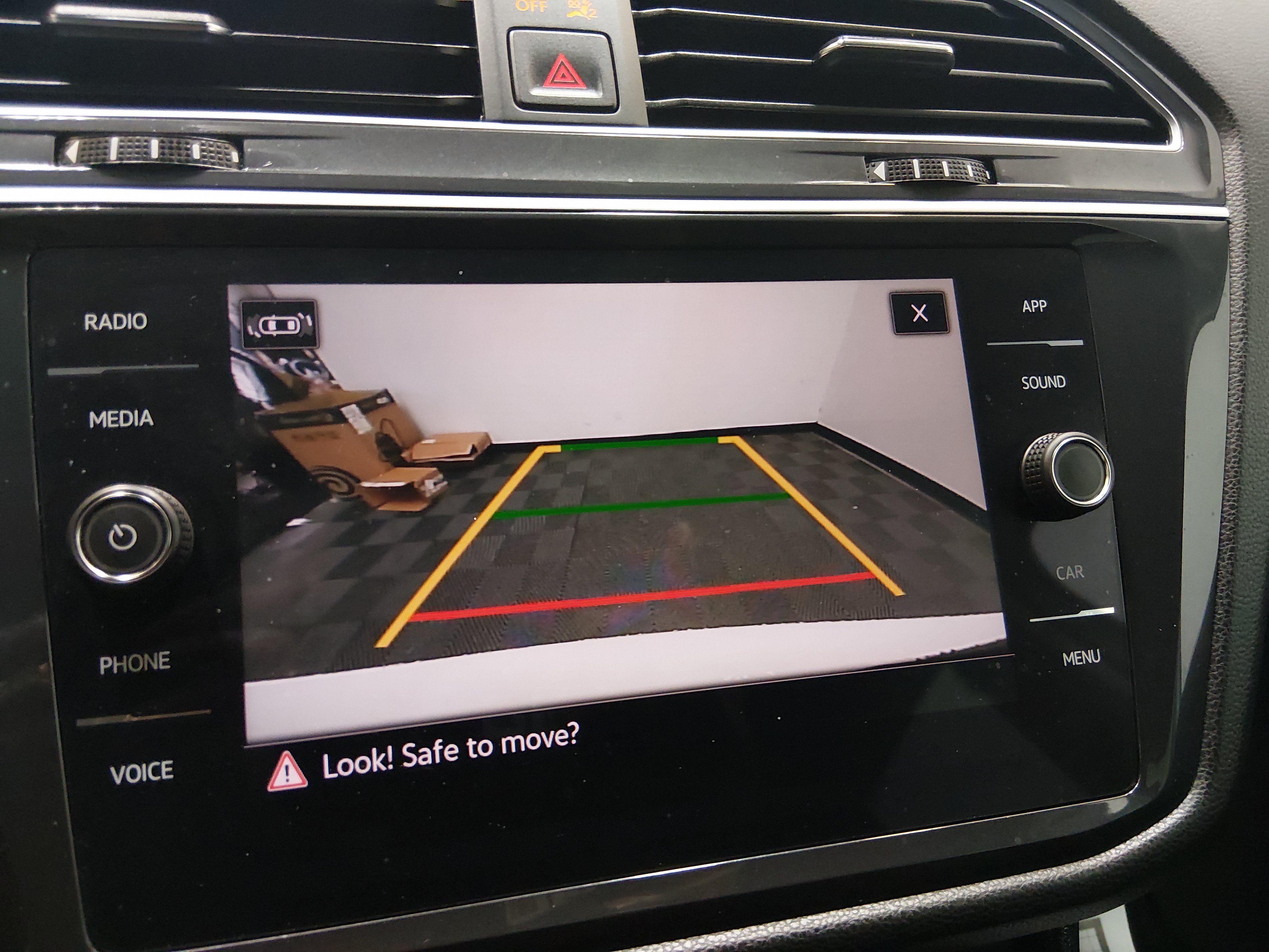 2024 Volkswagen Tiguan SE - Photo 16