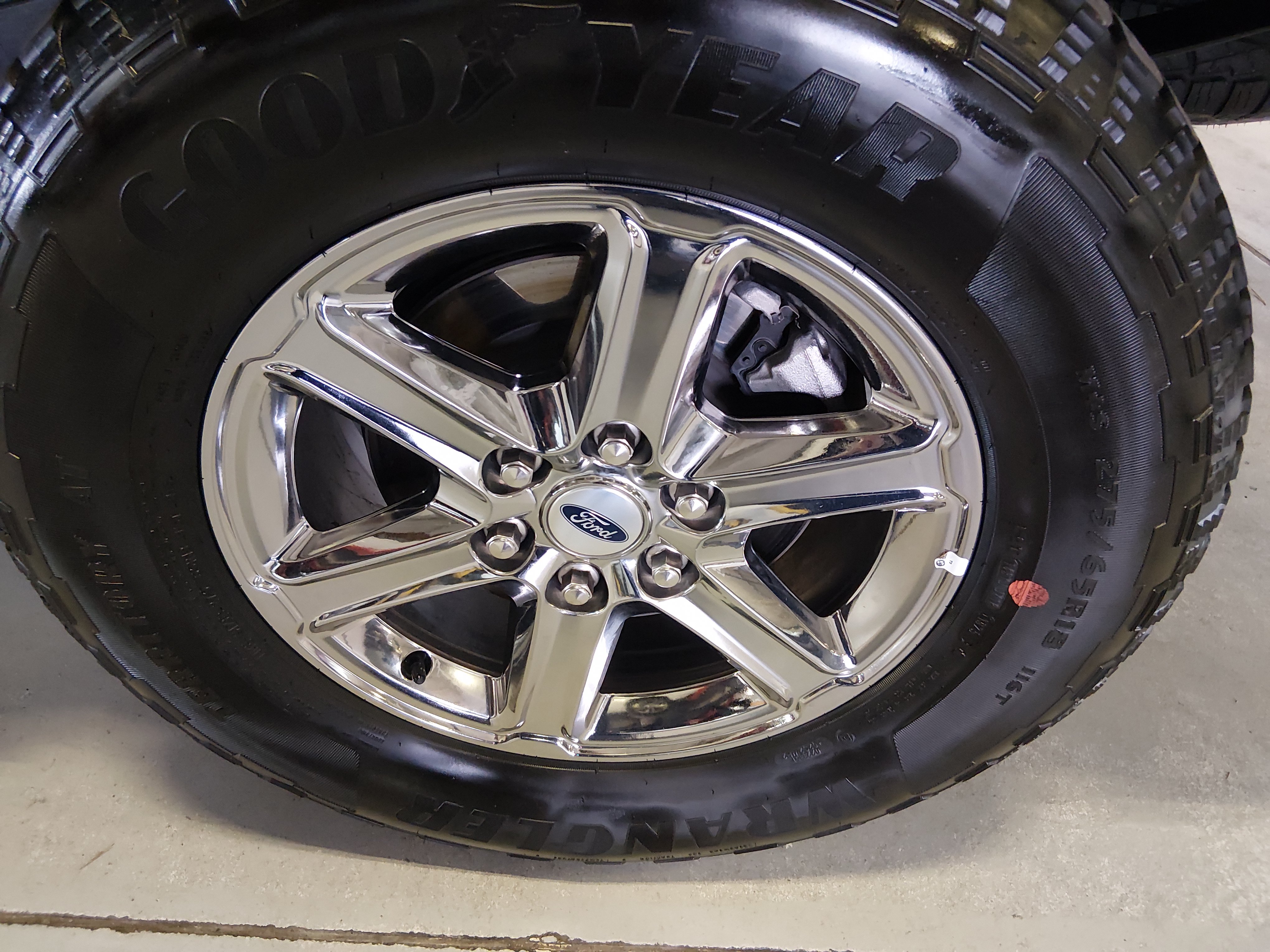 2025 Ford F-150 XLT - Photo 17