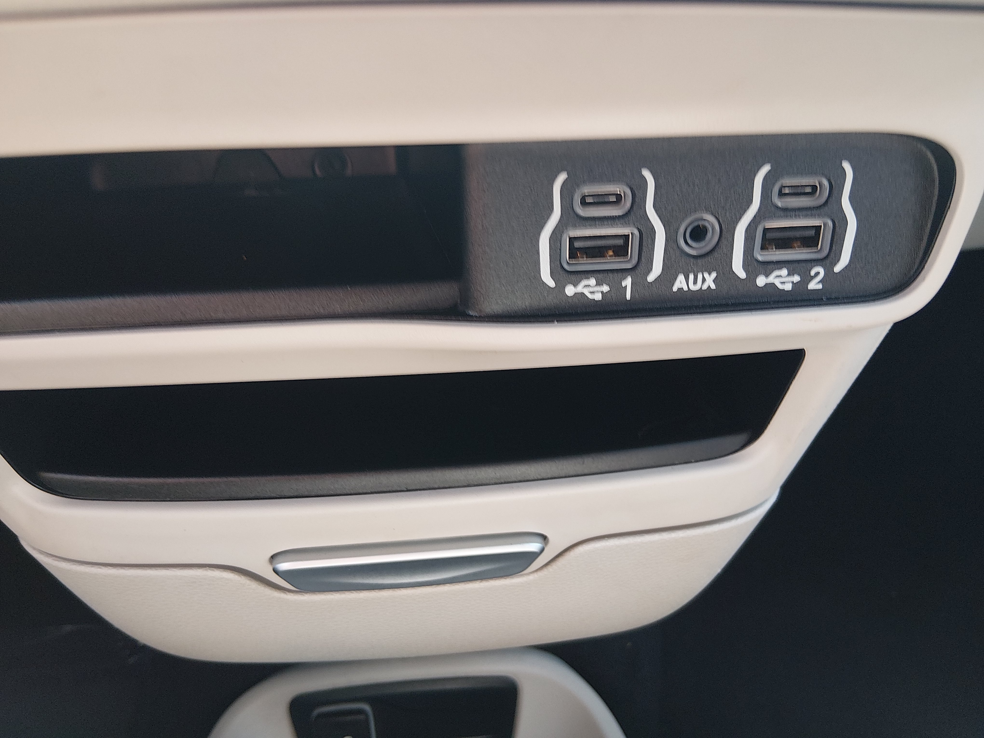 2023 Chrysler Pacifica Touring L - Photo 18