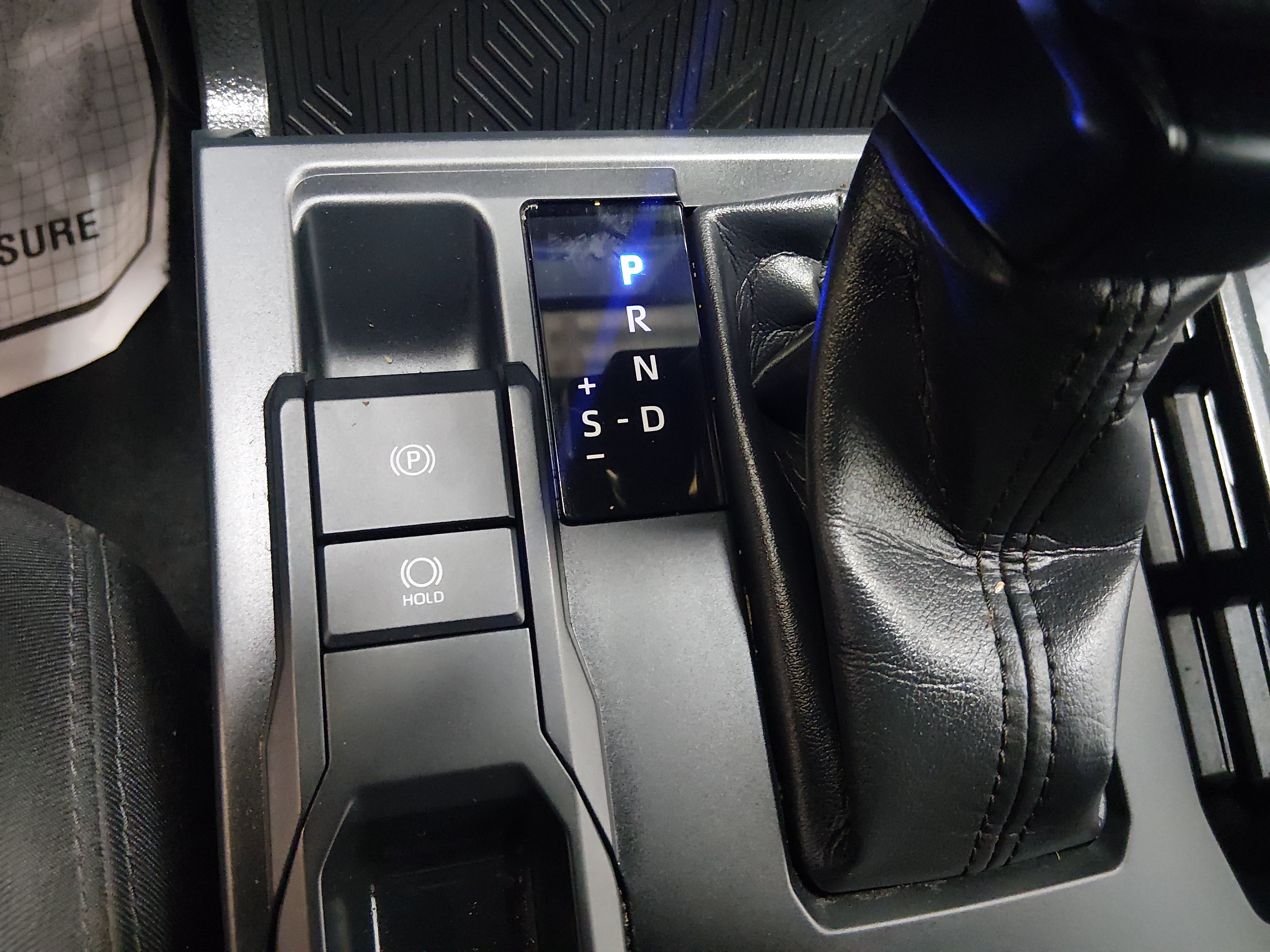 2024 Toyota Tacoma SR - Photo 17