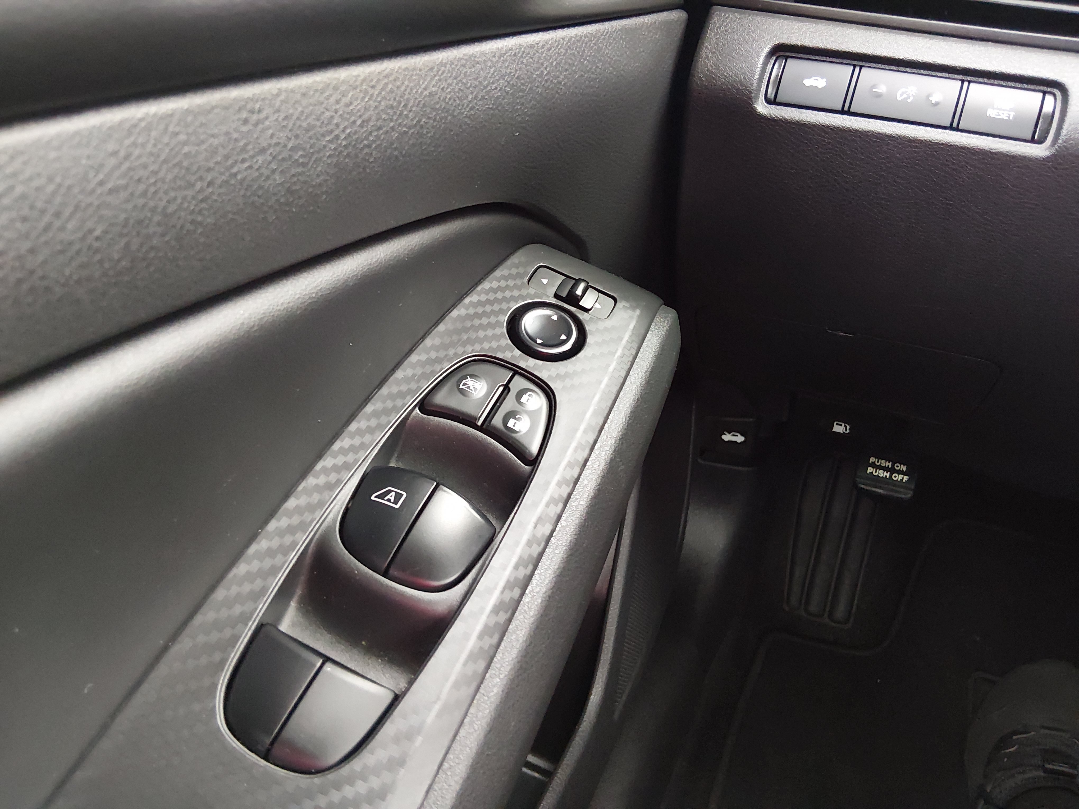 2025 Nissan Altima SV - Photo 13