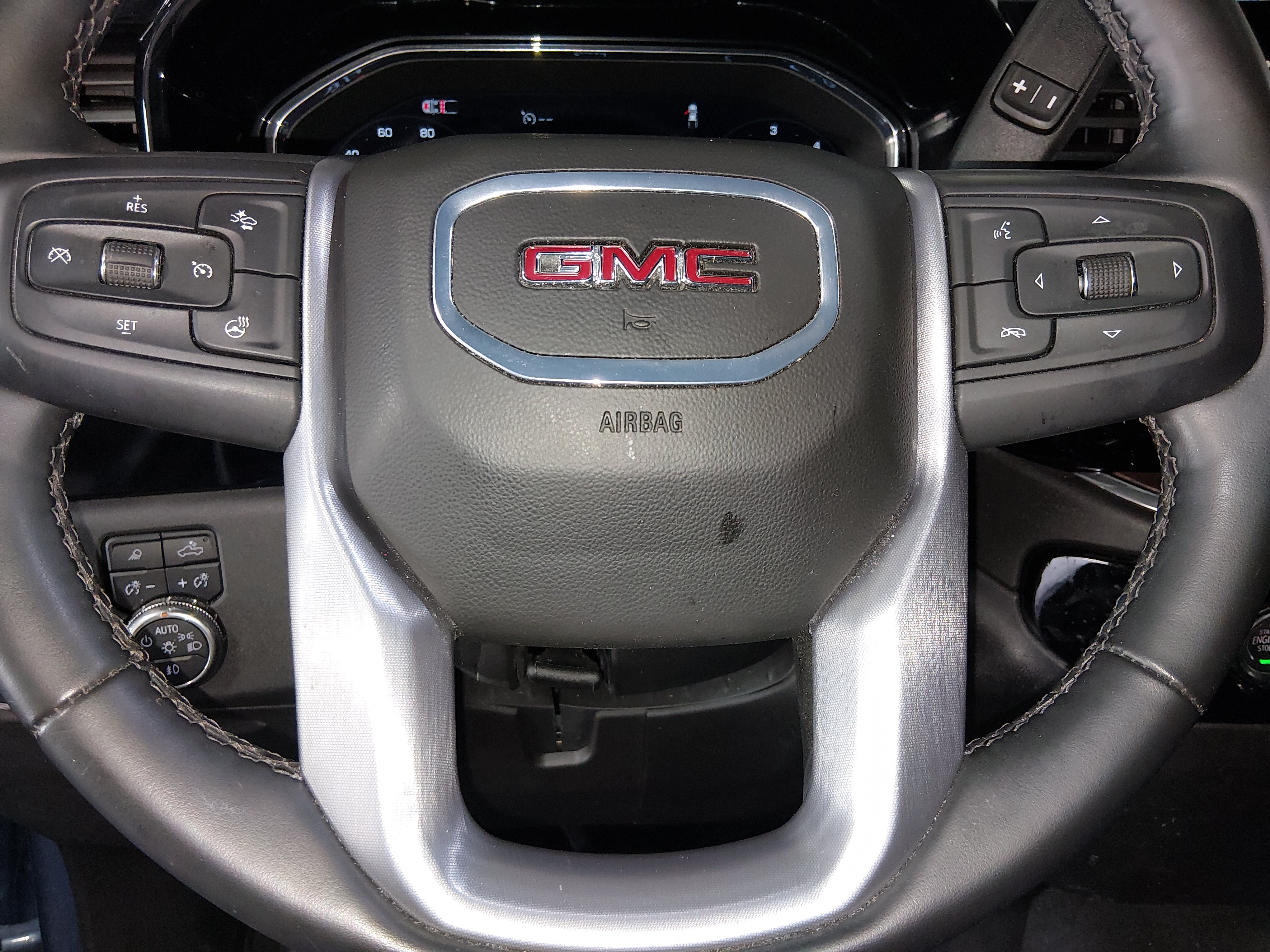 2024 GMC Sierra 1500 SLT - Photo 12