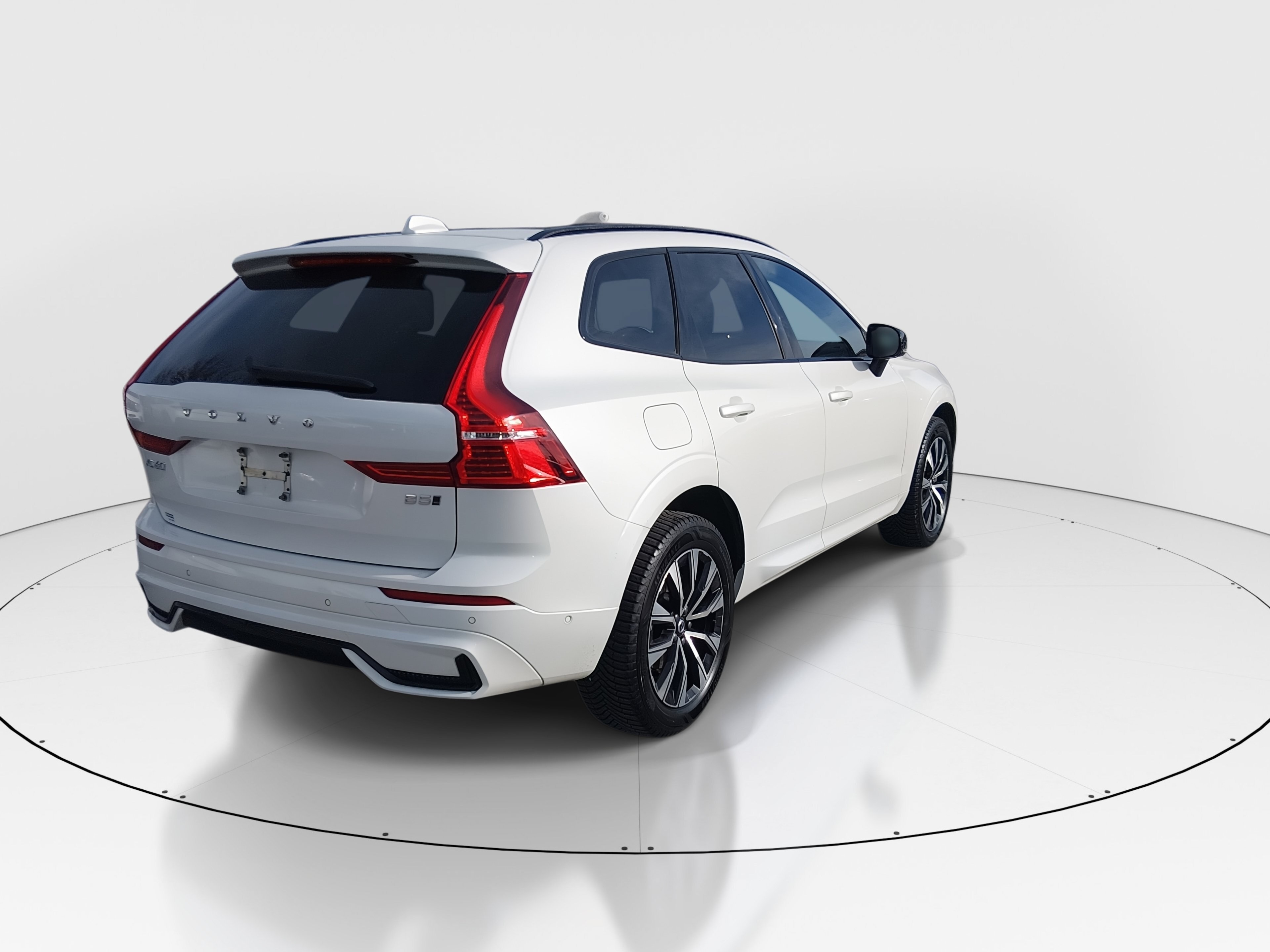2024 Volvo XC60 Plus - Photo 7