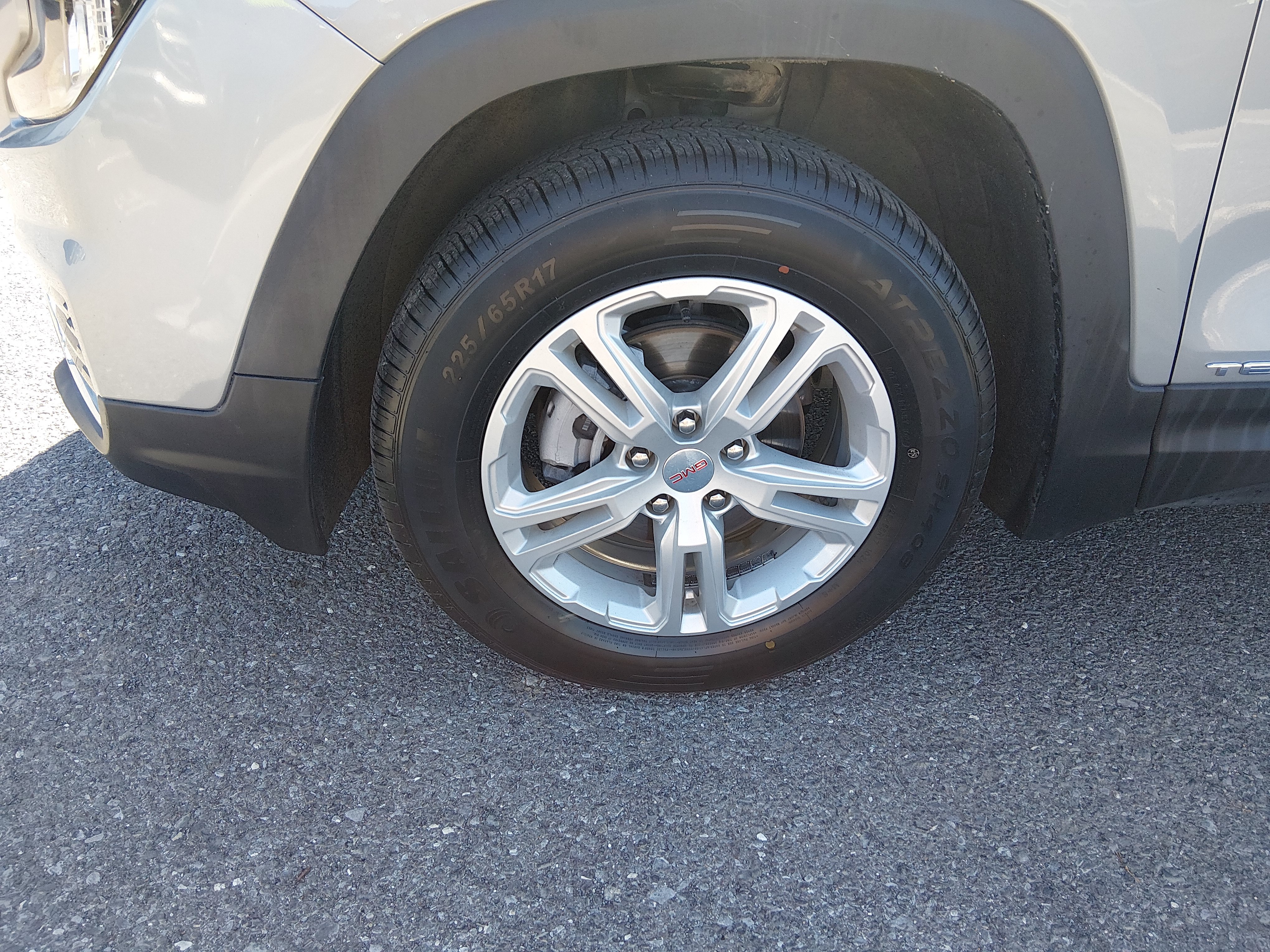 2024 GMC Terrain SLE - Photo 9