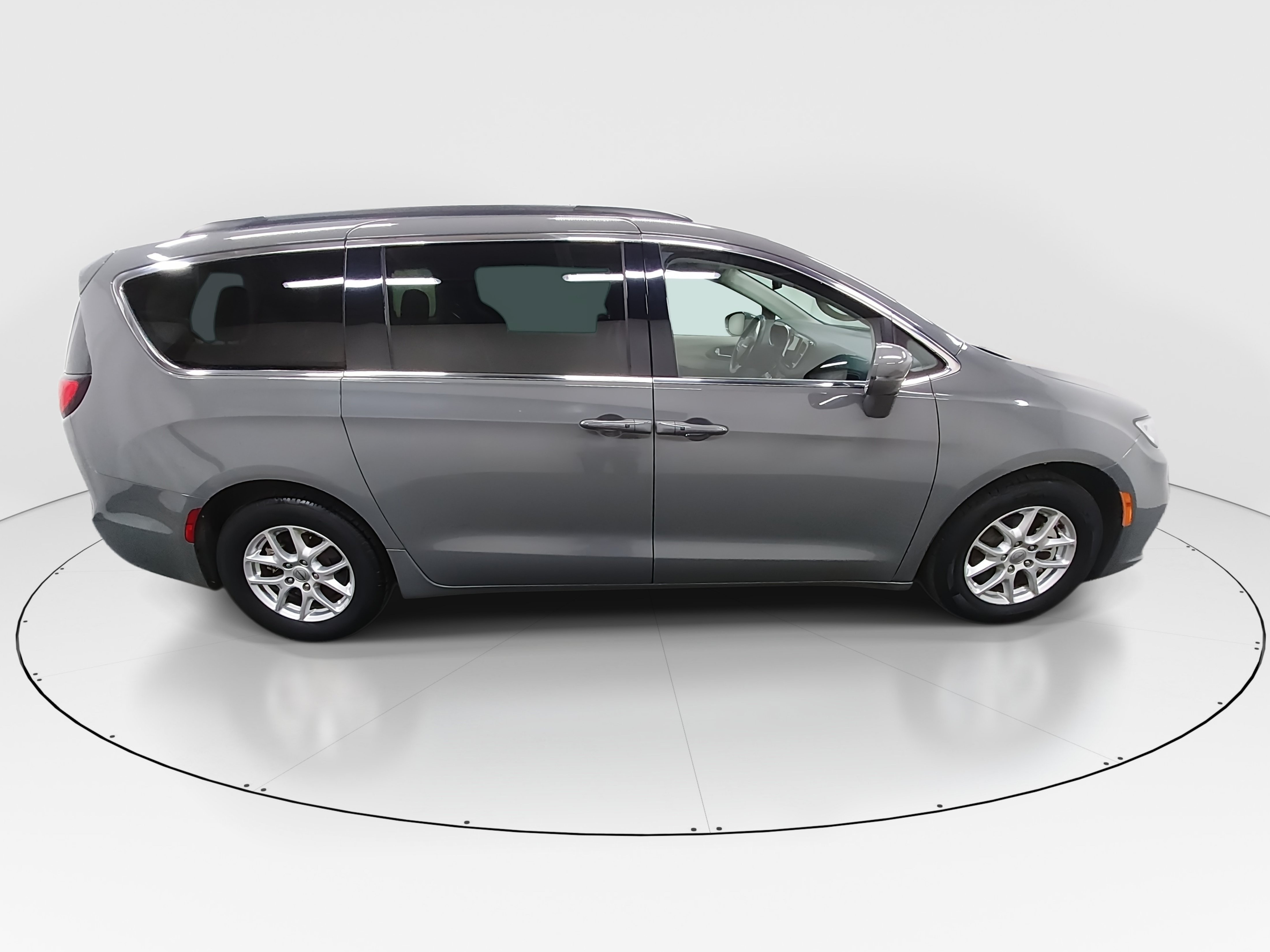 2022 Chrysler Pacifica Touring L - Photo 8