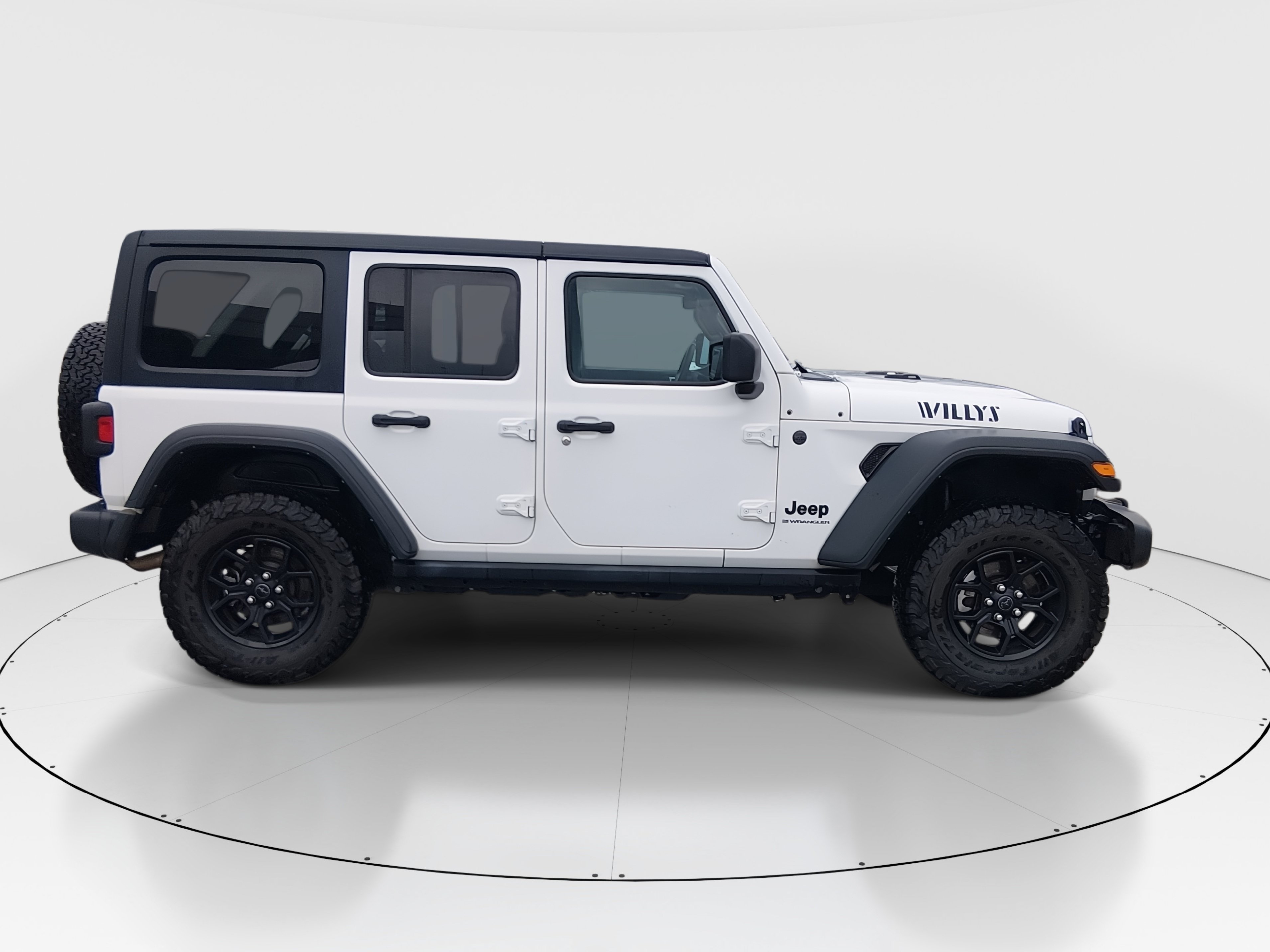 2024 Jeep Wrangler 4-Door Willys - Photo 8