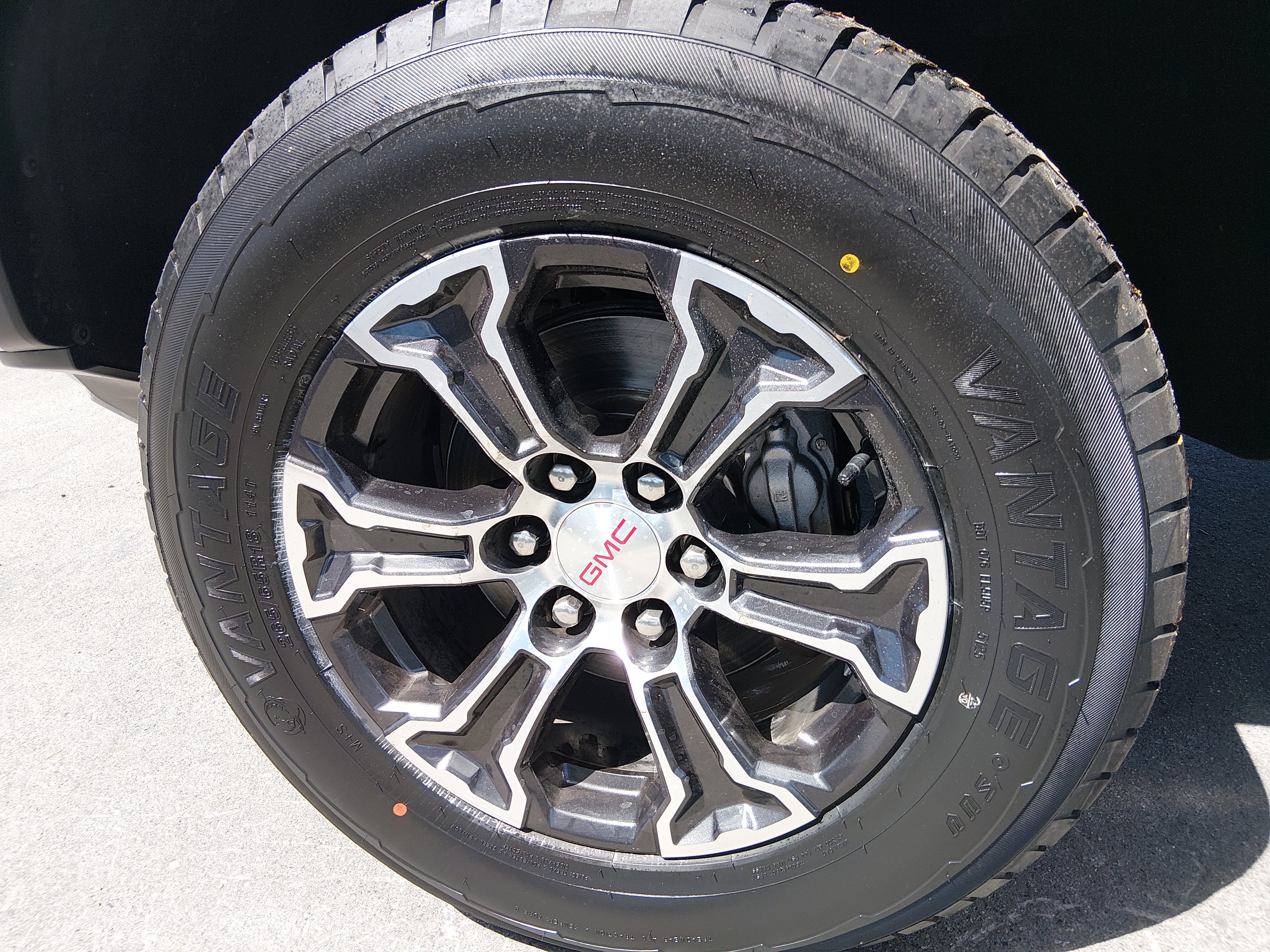 2024 GMC Canyon AT4 - Photo 10
