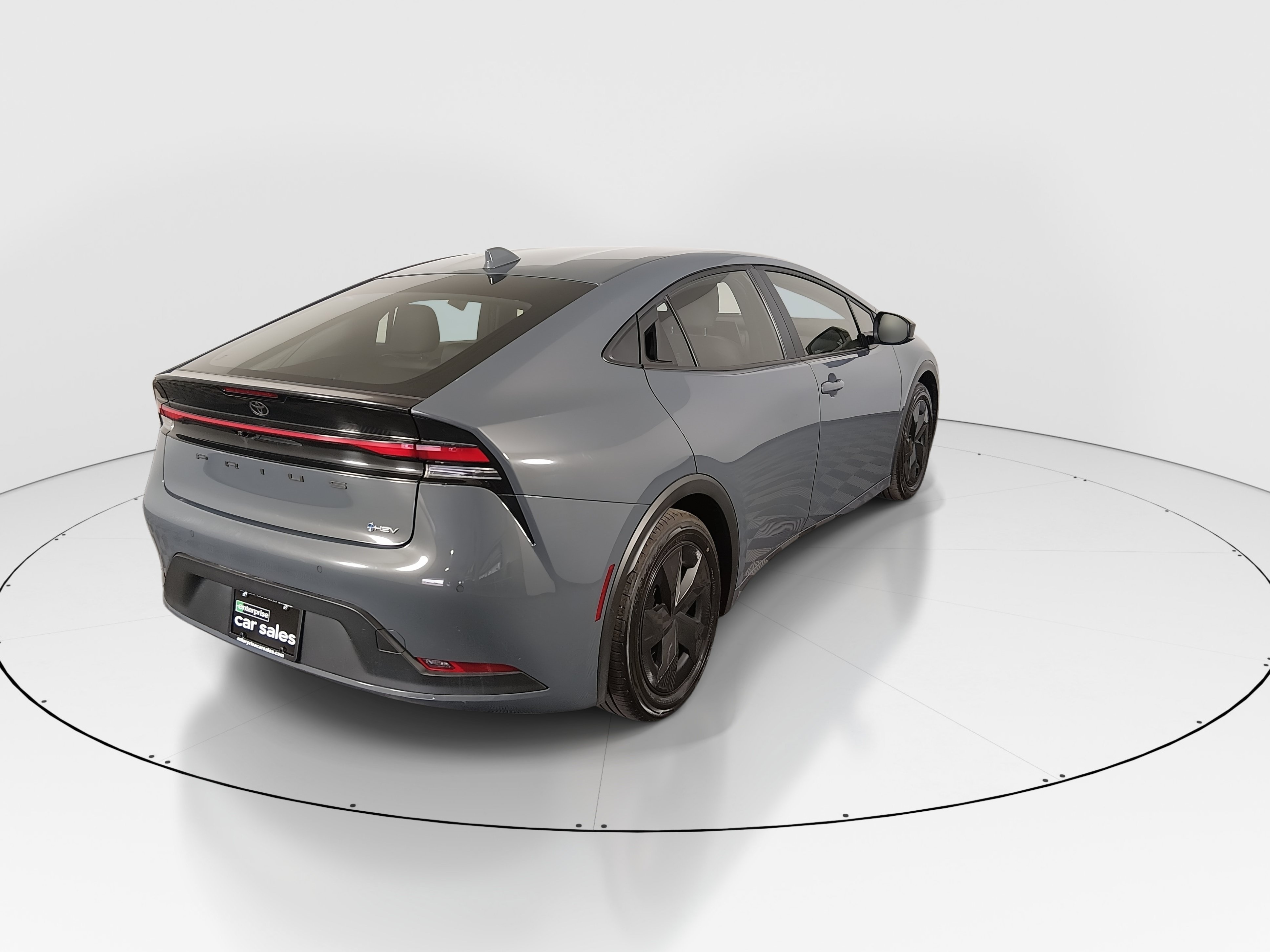 2025 Toyota Prius LE - Photo 7