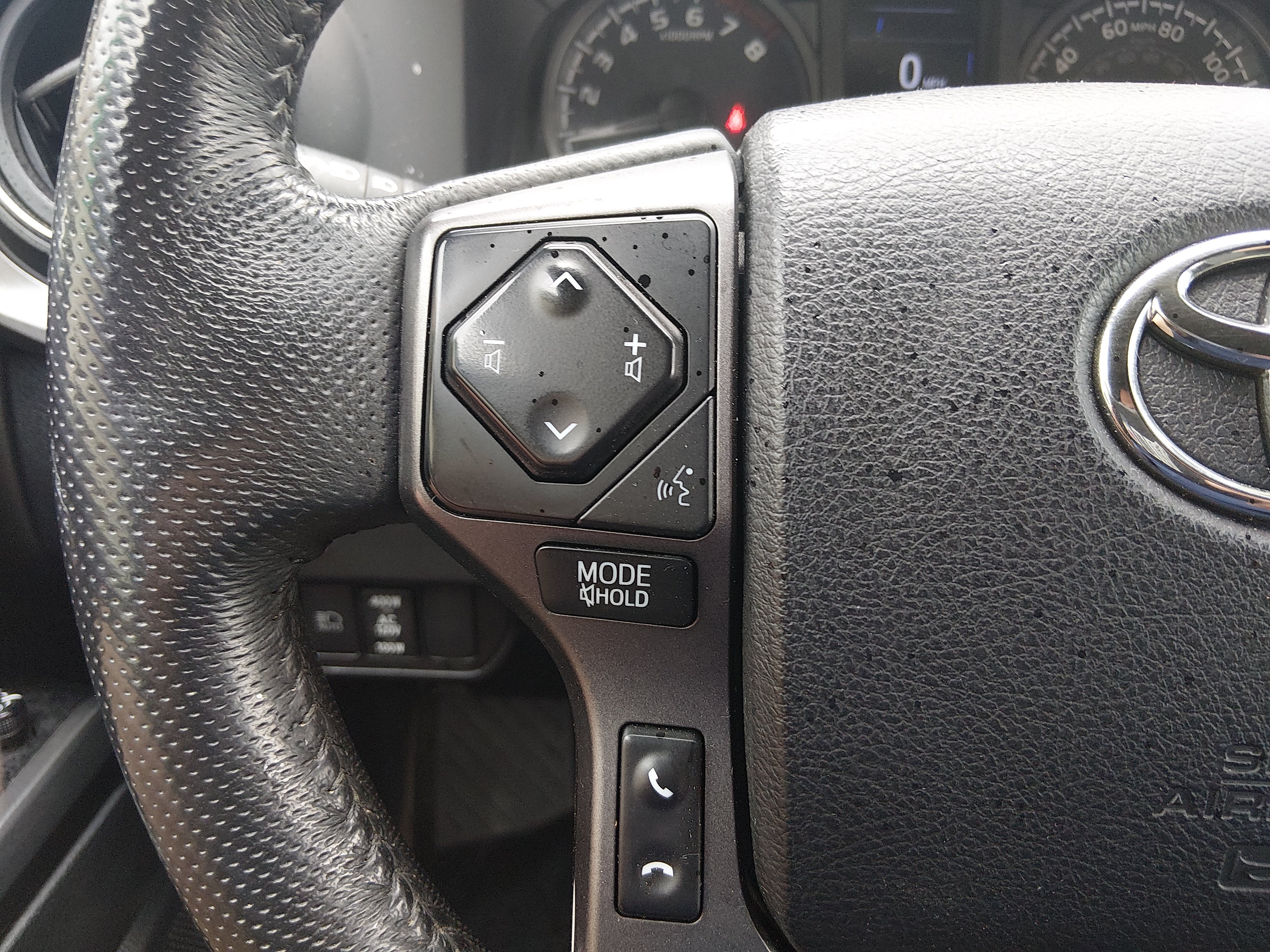 2023 Toyota Tacoma TRD Sport - Photo 12