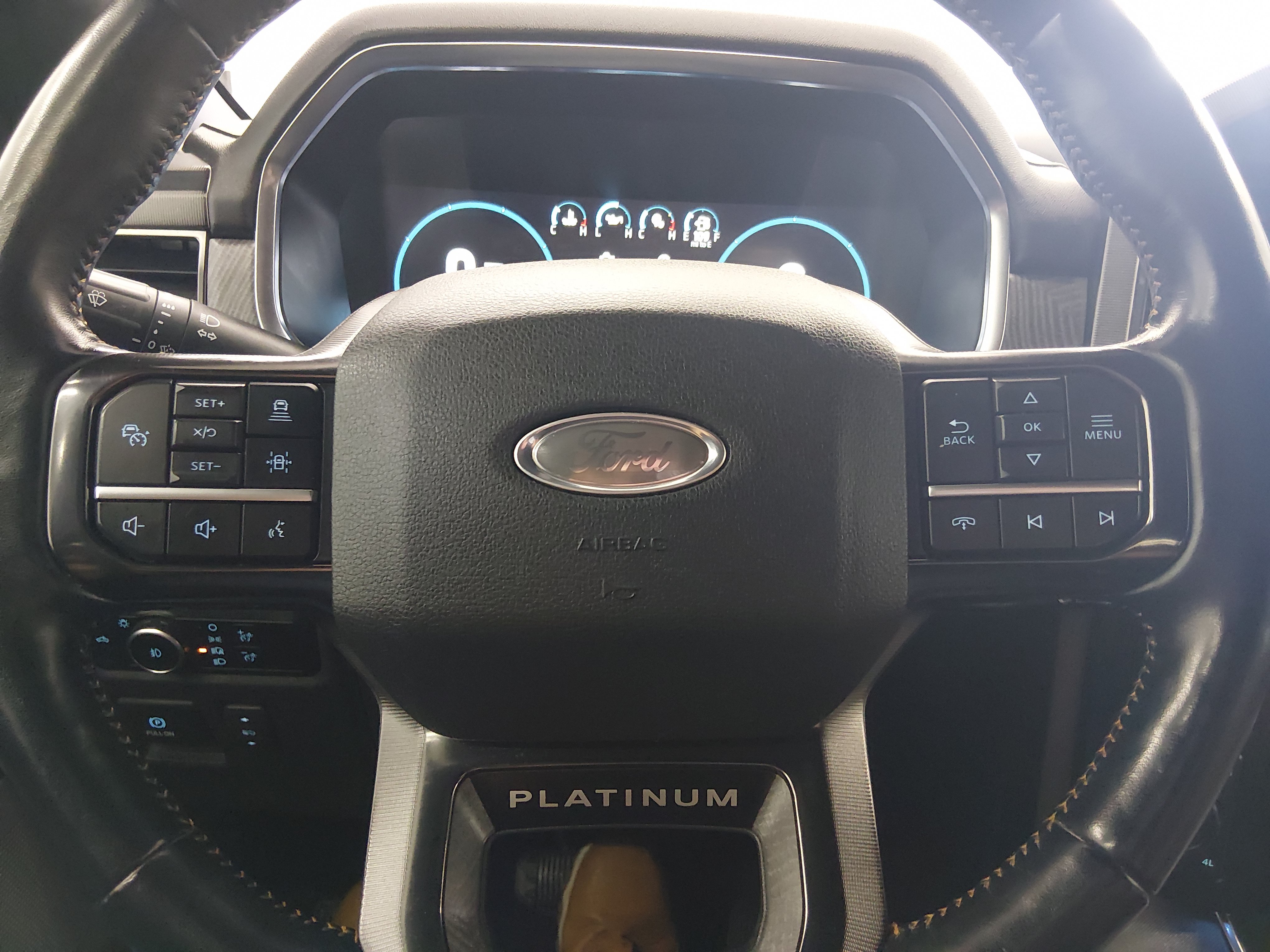 2023 Ford F-150 Platinum - Photo 12