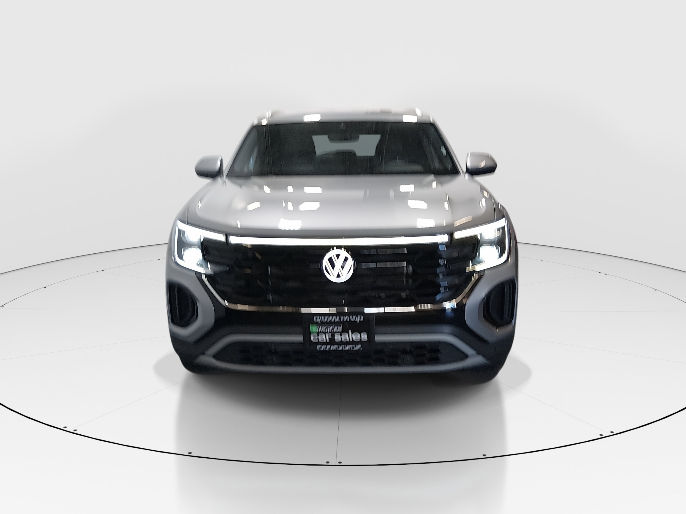 2025 Volkswagen Atlas Cross Sport SE w/Tech - Photo 2