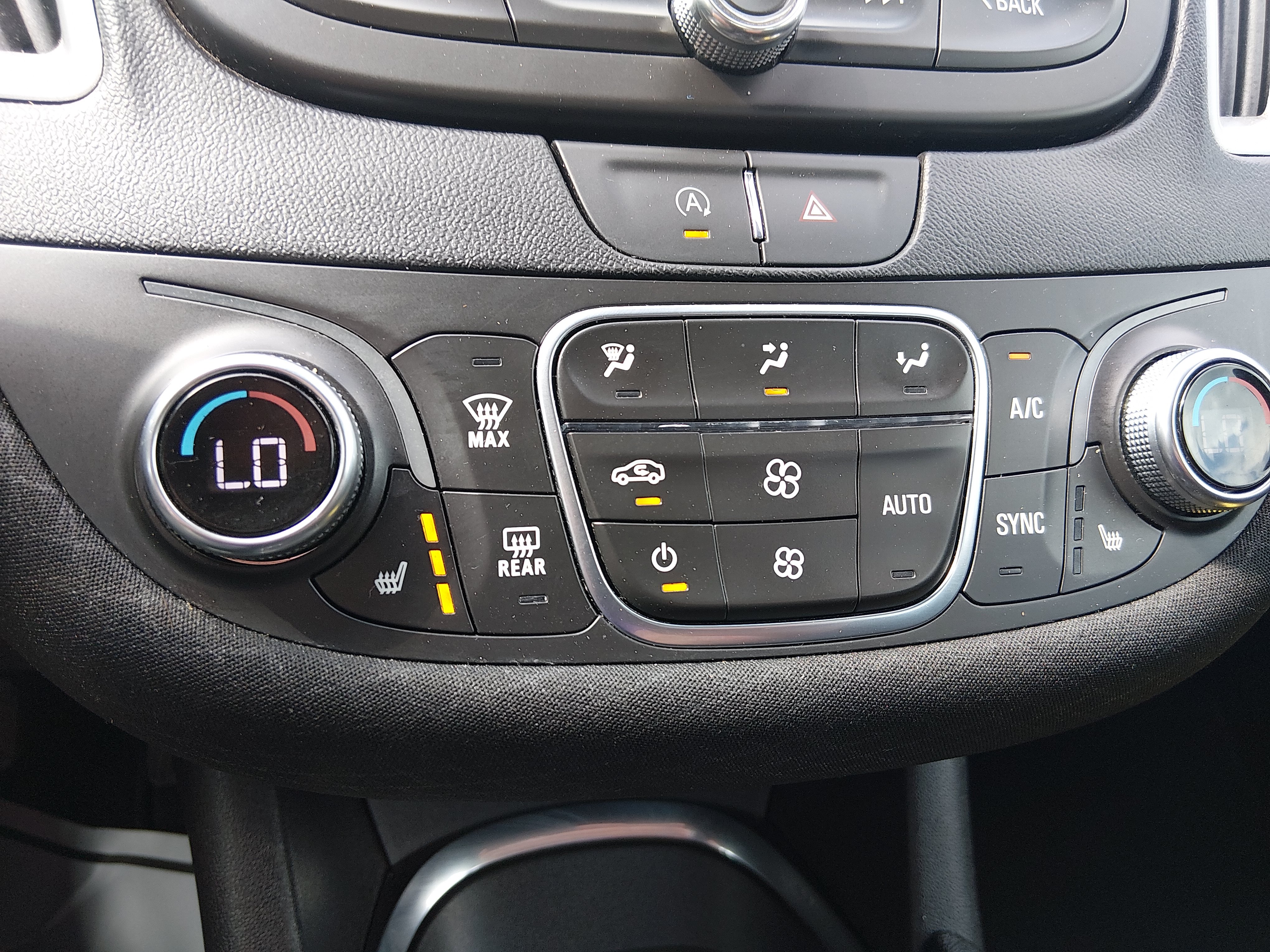 2024 Chevrolet Malibu 1LT - Photo 17