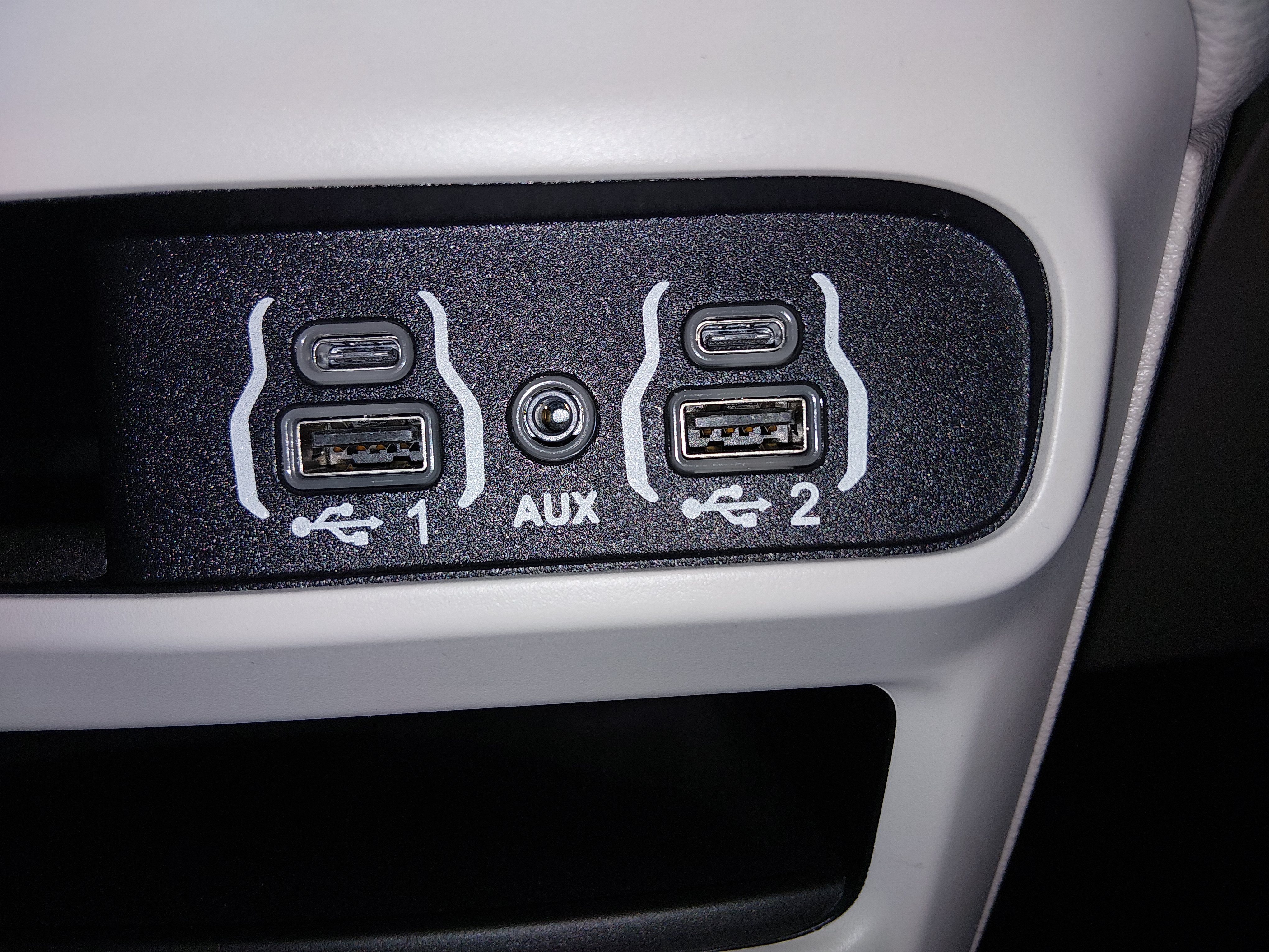 2024 Chrysler Pacifica PHEV Select - Photo 20