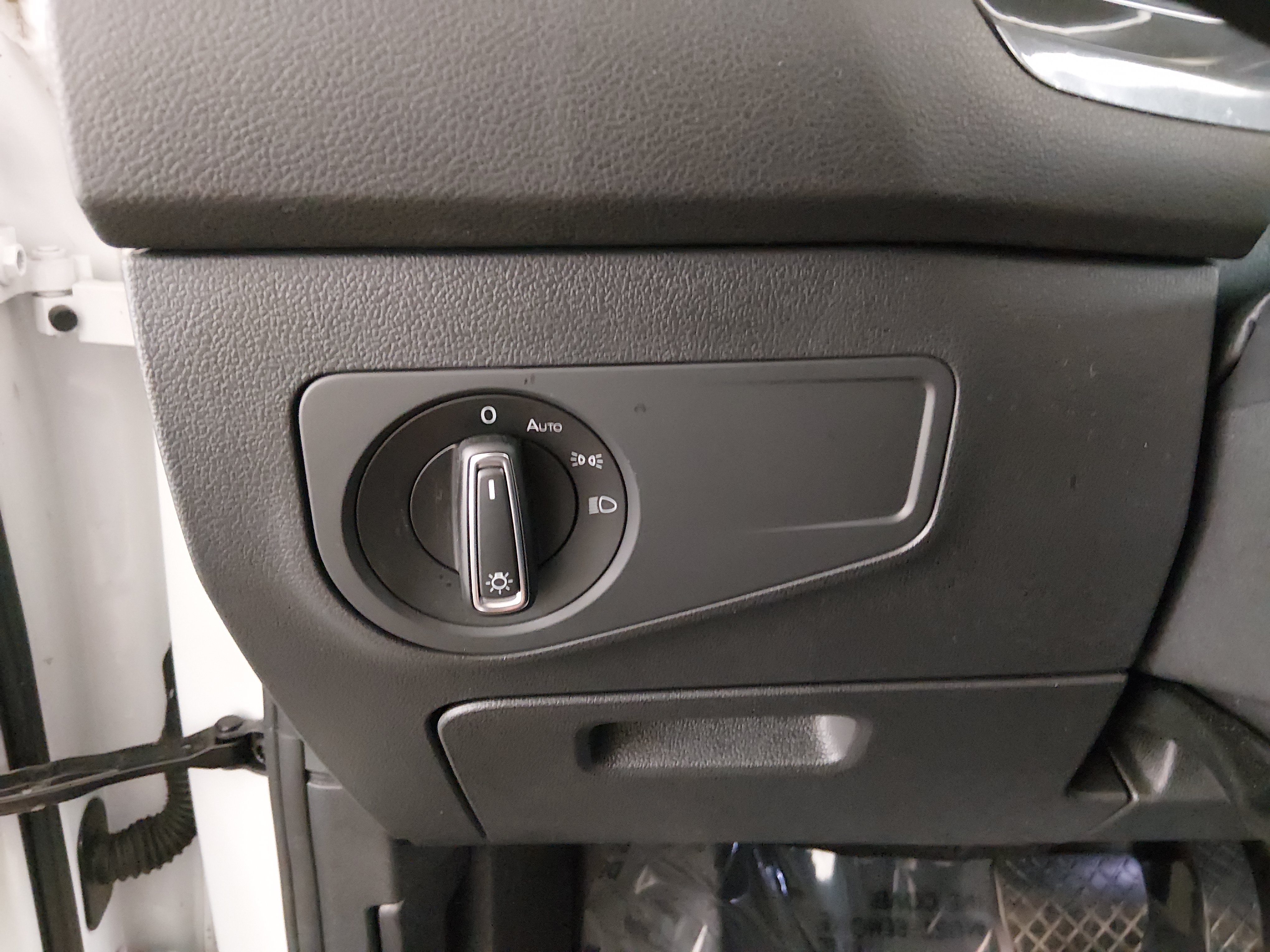 2022 Volkswagen Tiguan SE - Photo 13