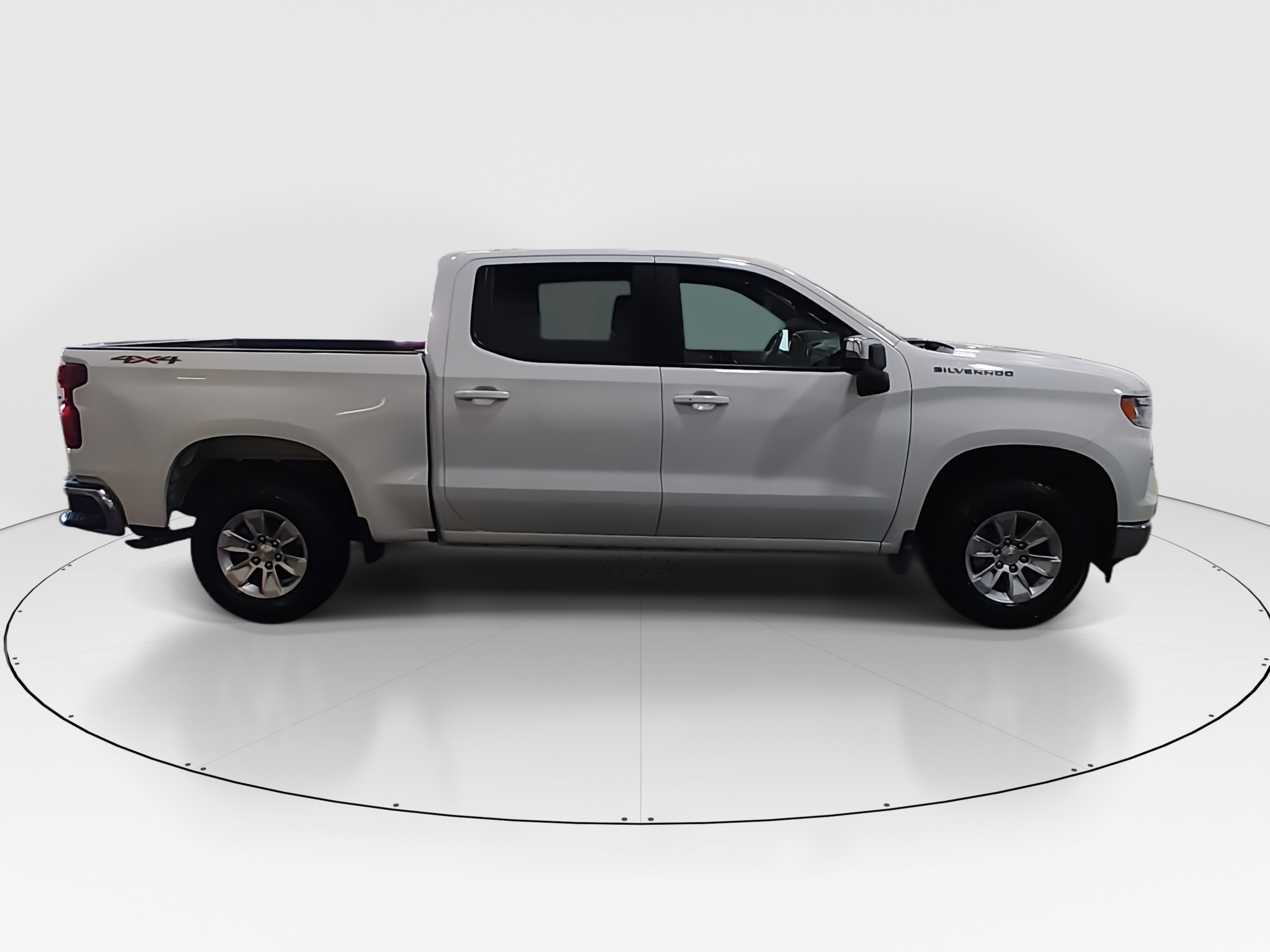 2025 Chevrolet Silverado 1500 LT - Photo 8