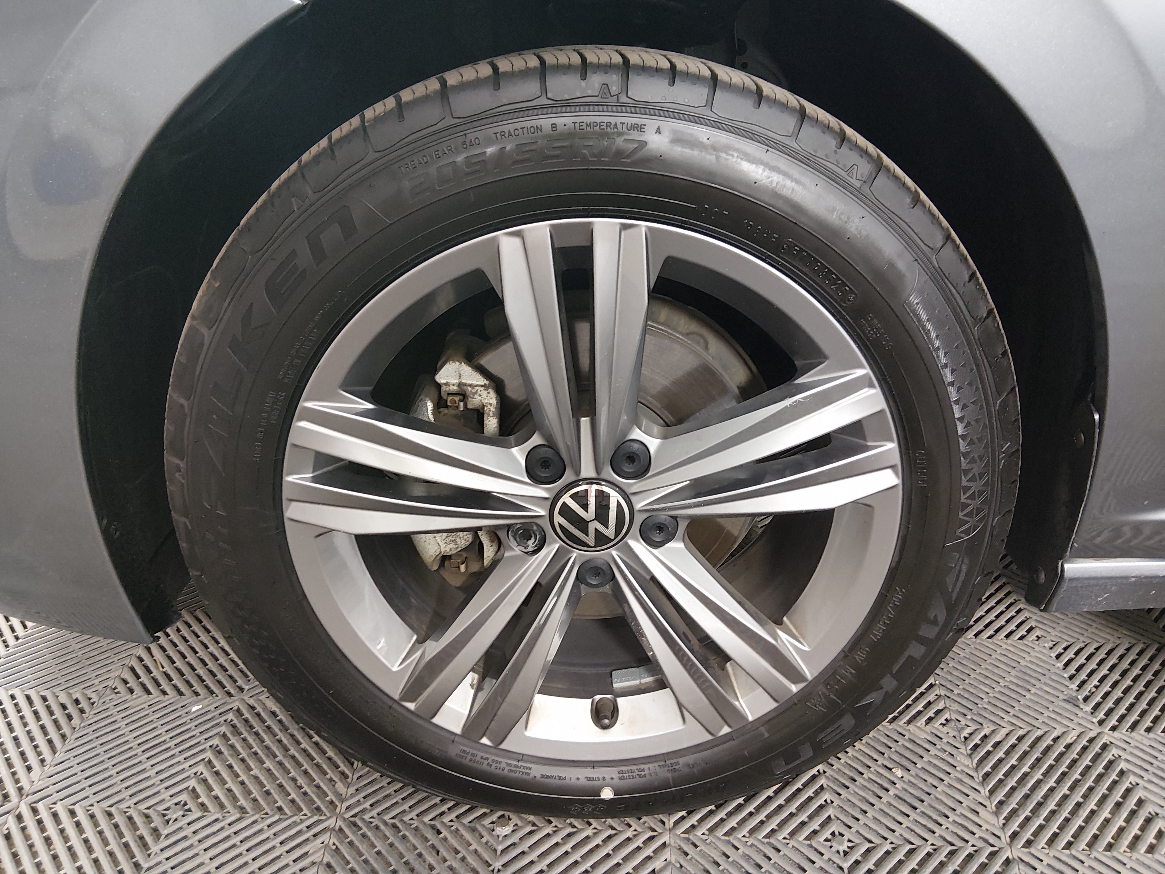 2024 Volkswagen Jetta SE - Photo 10