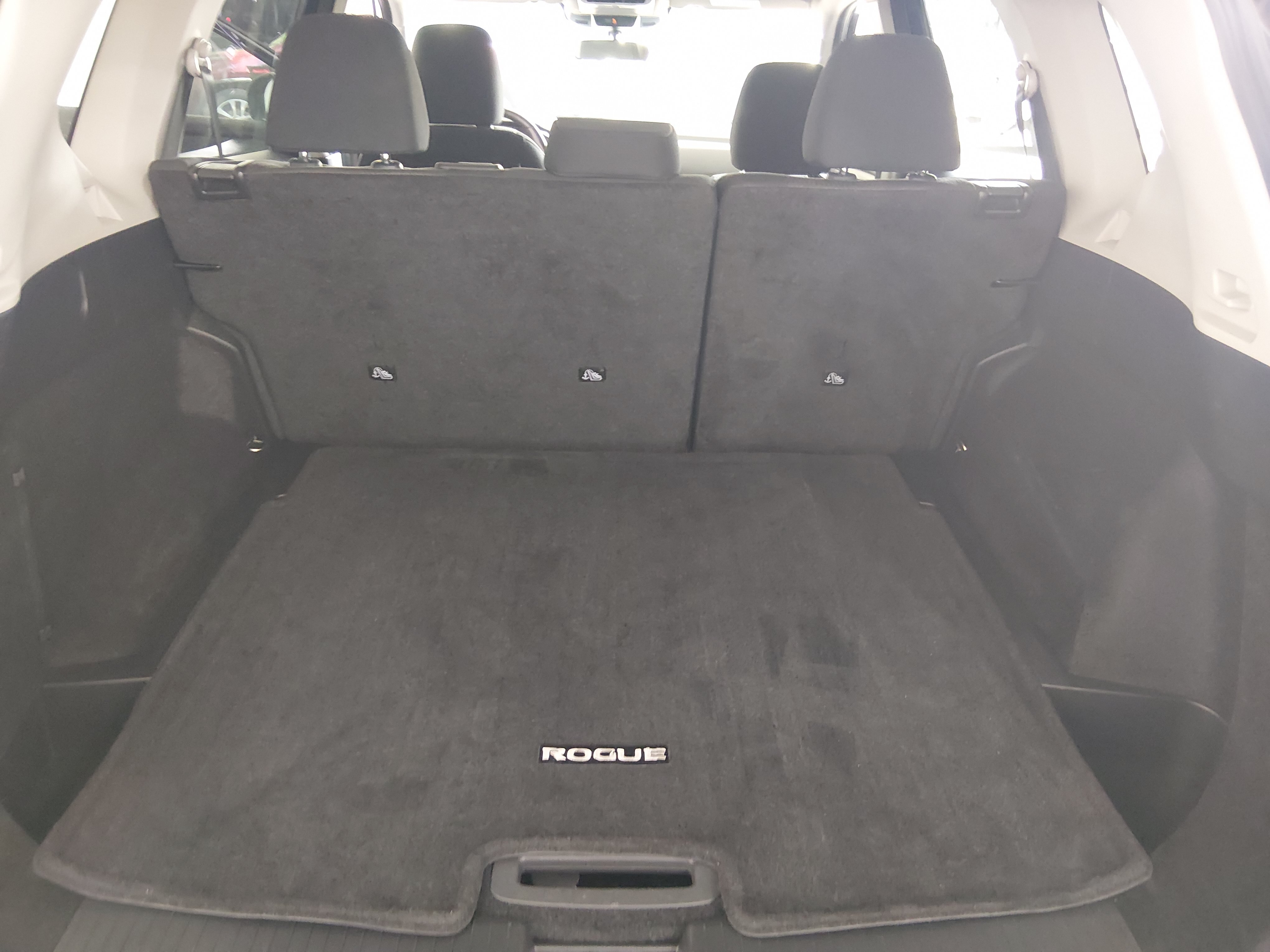 2025 Nissan Rogue SV - Photo 11