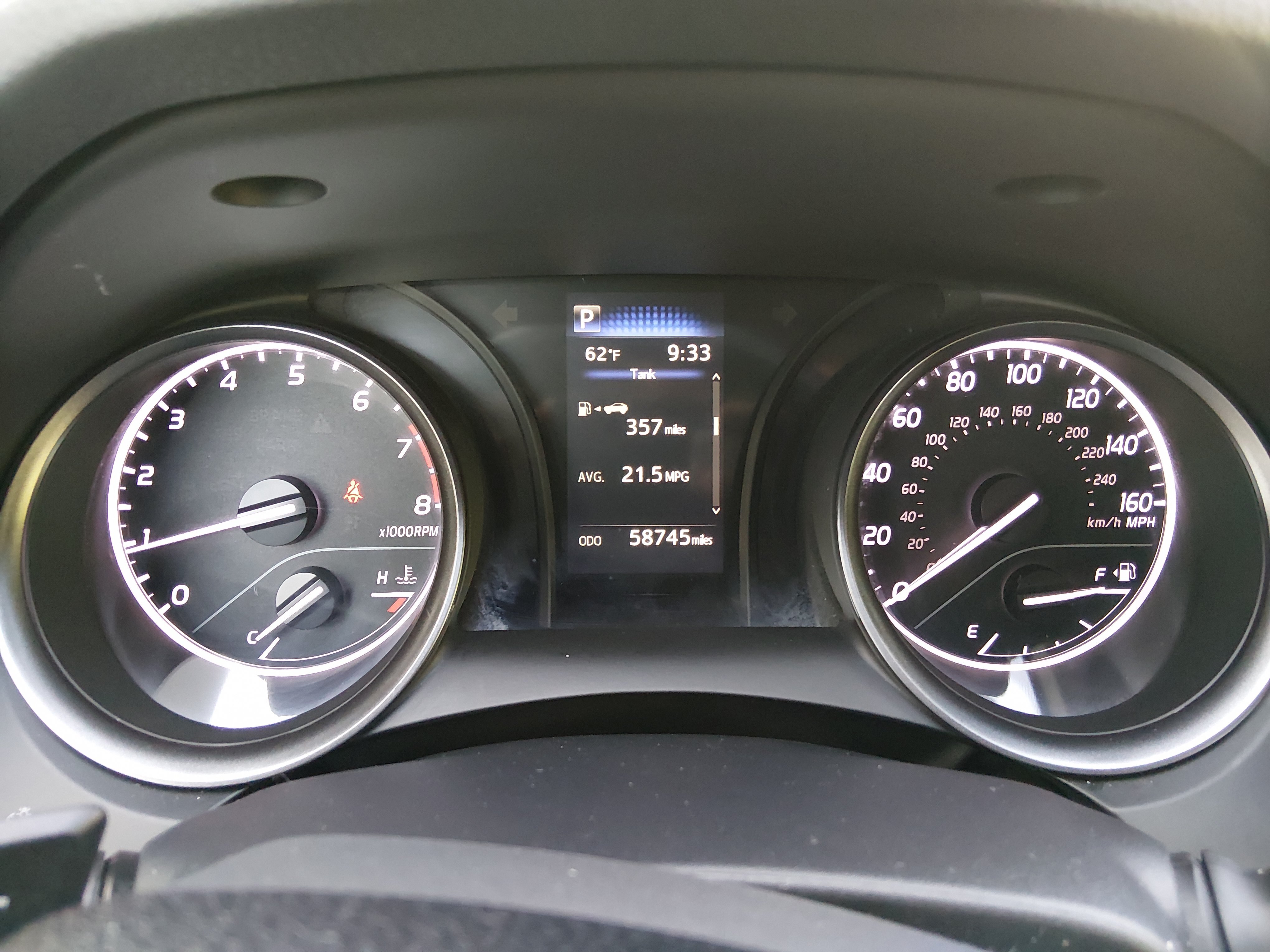 2024 Toyota Camry SE - Photo 14