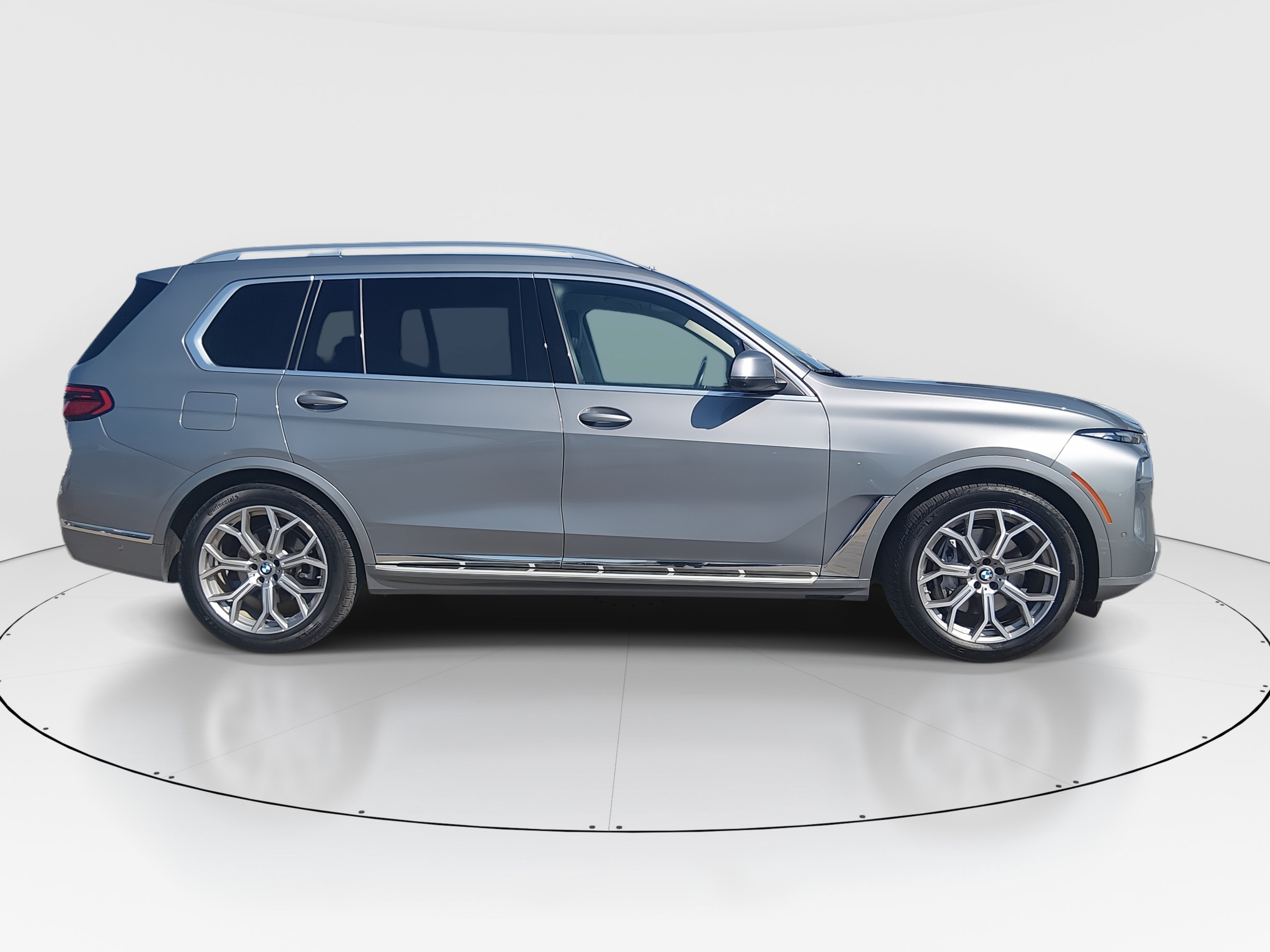 2025 BMW X7 40i - Photo 8
