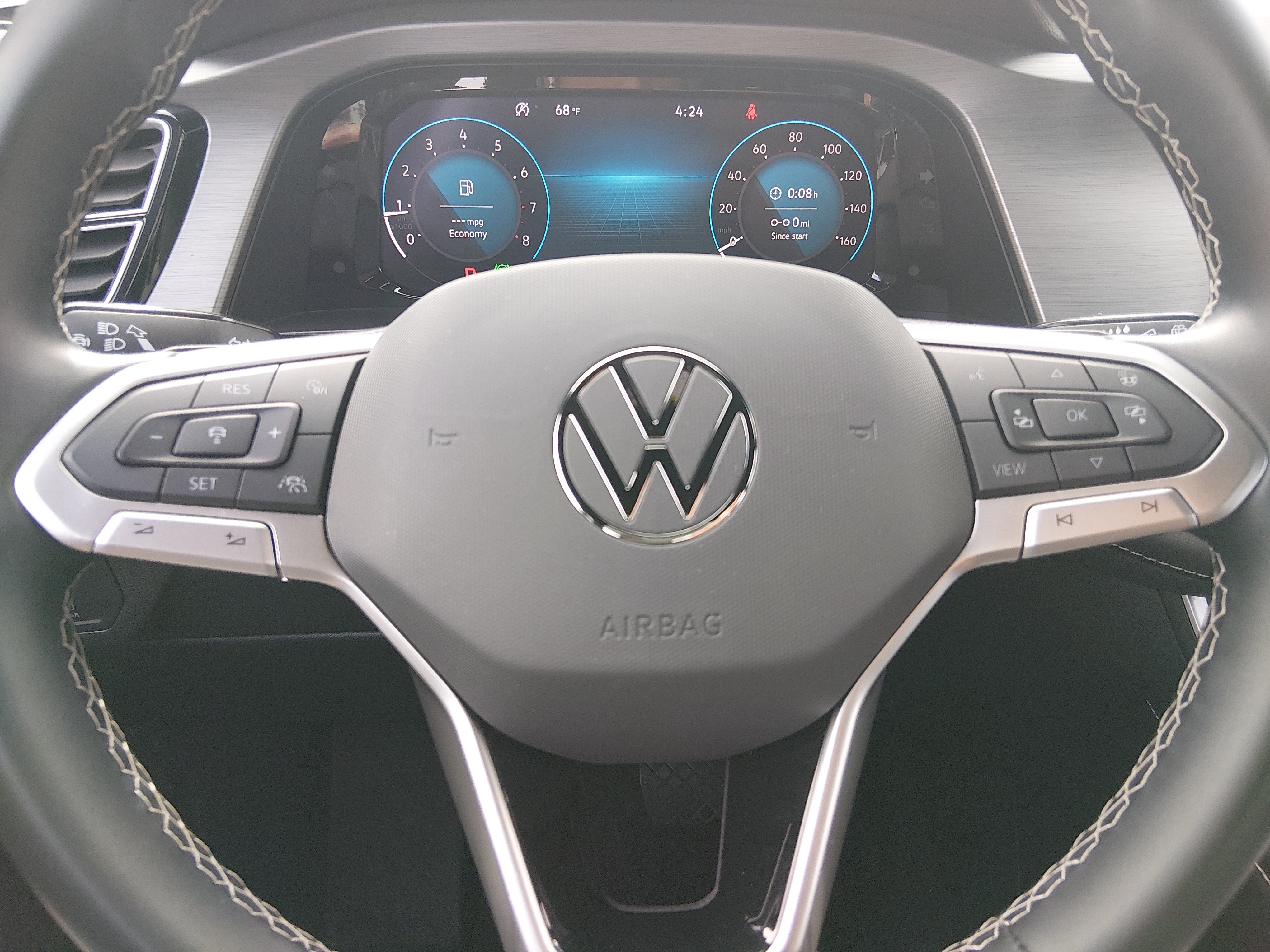 2024 Volkswagen Atlas Cross Sport SE w/Tech - Photo 12