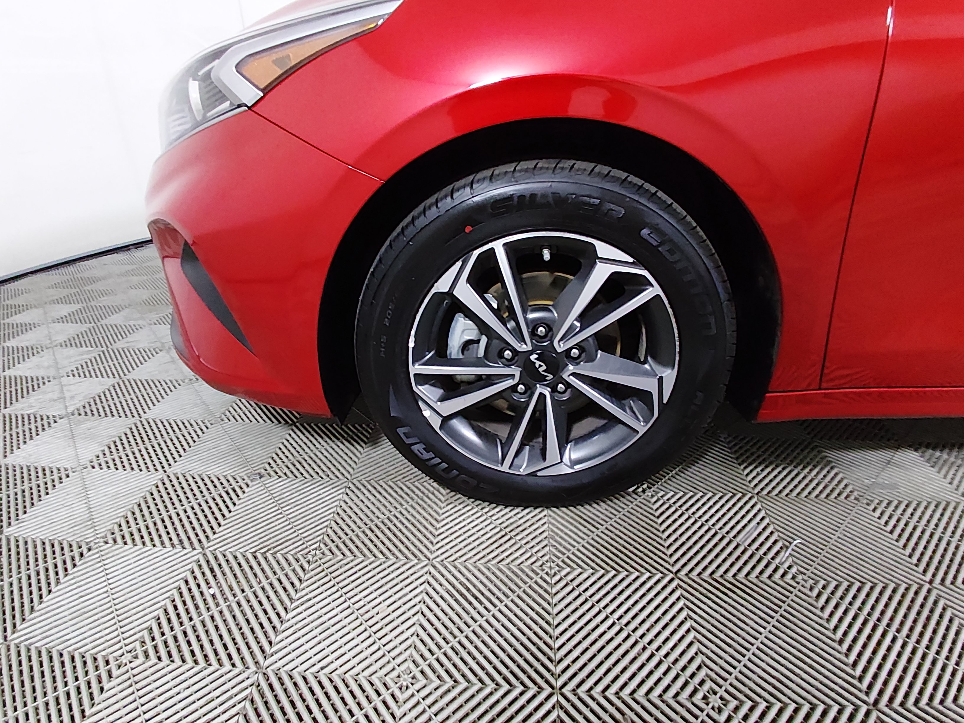 2024 Kia Forte LXS - Photo 10