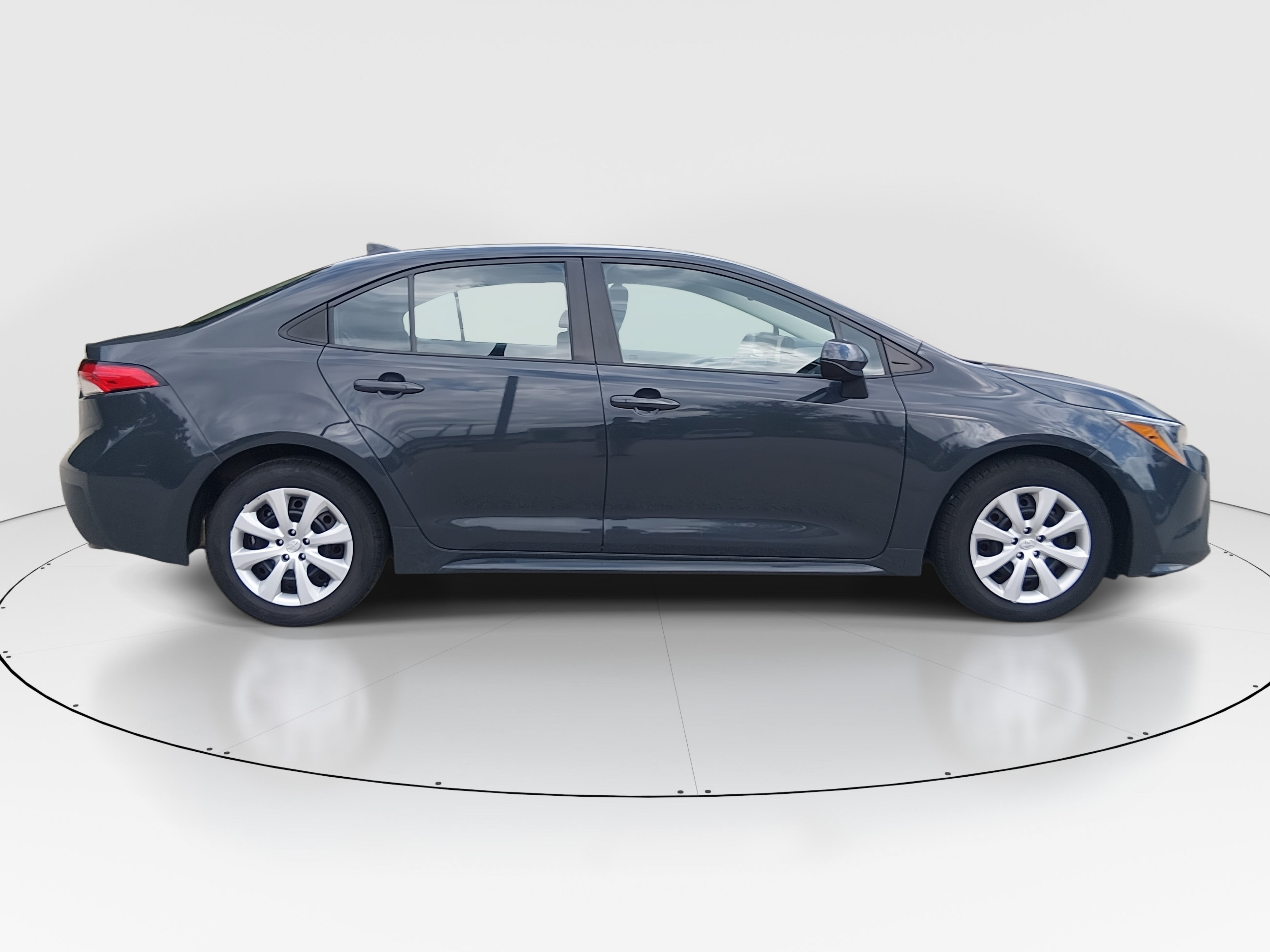 2024 Toyota Corolla LE - Photo 8