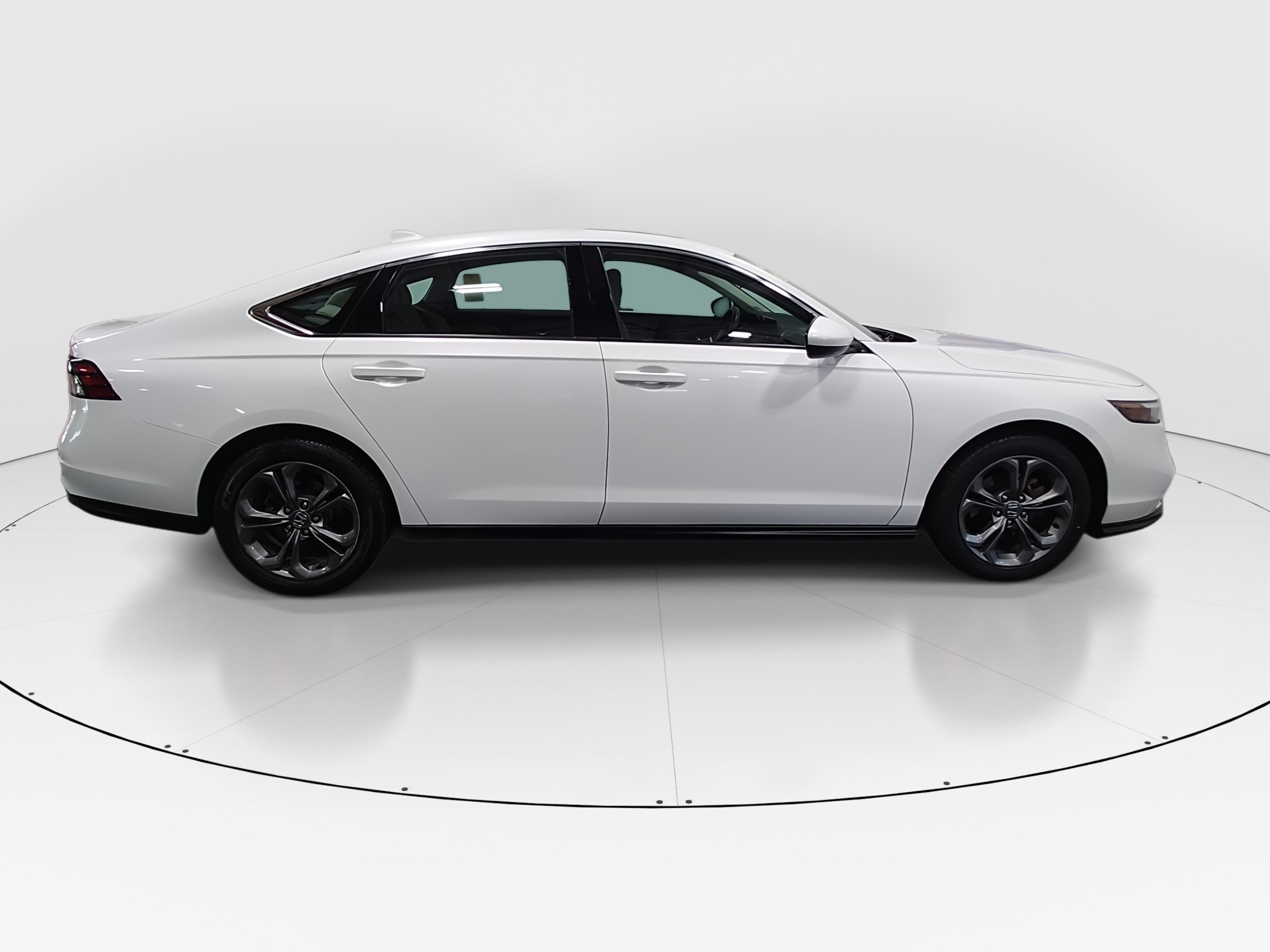 2024 Honda Accord EX - Photo 8