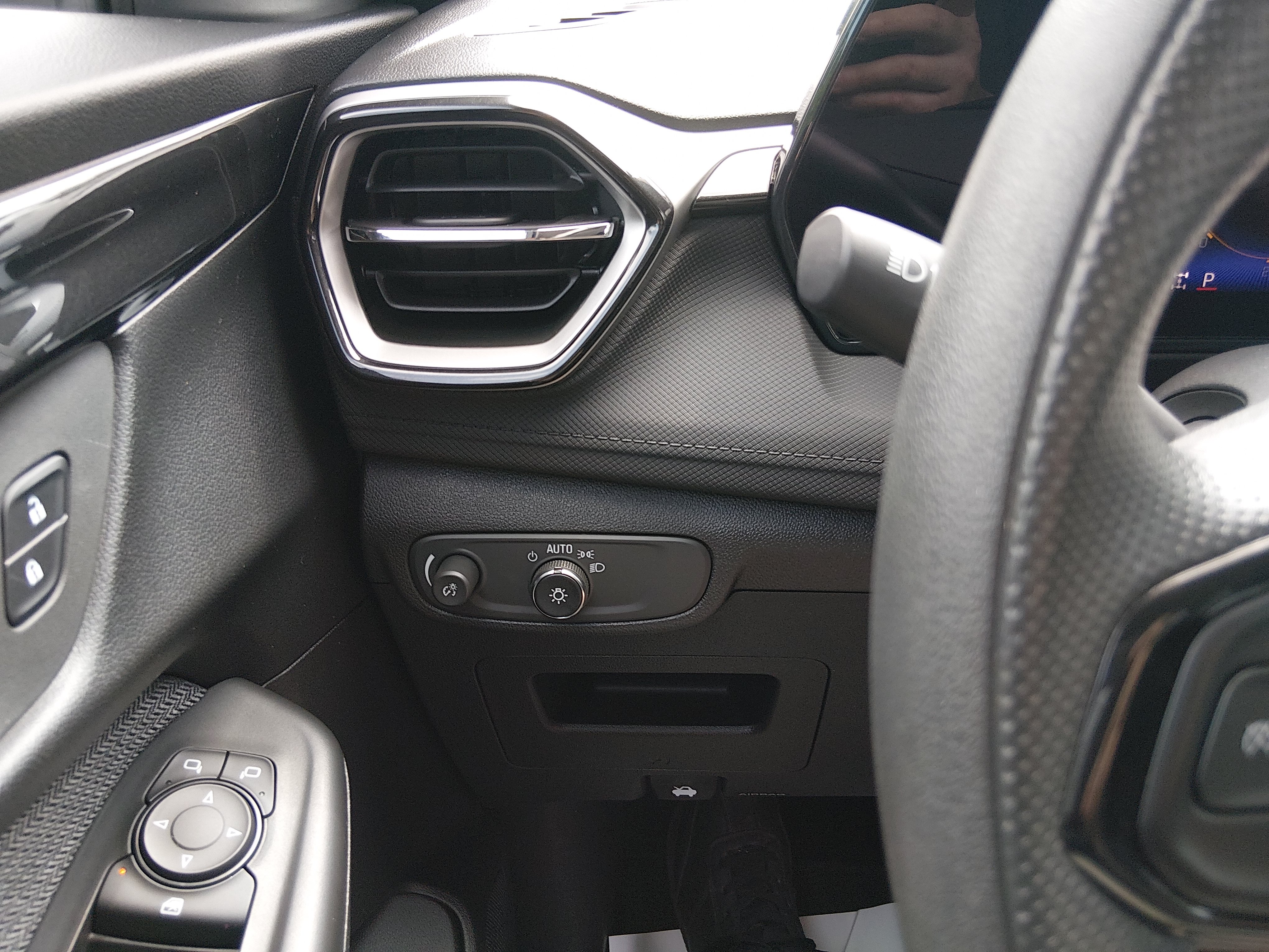 2025 Chevrolet Trailblazer LT - Photo 13