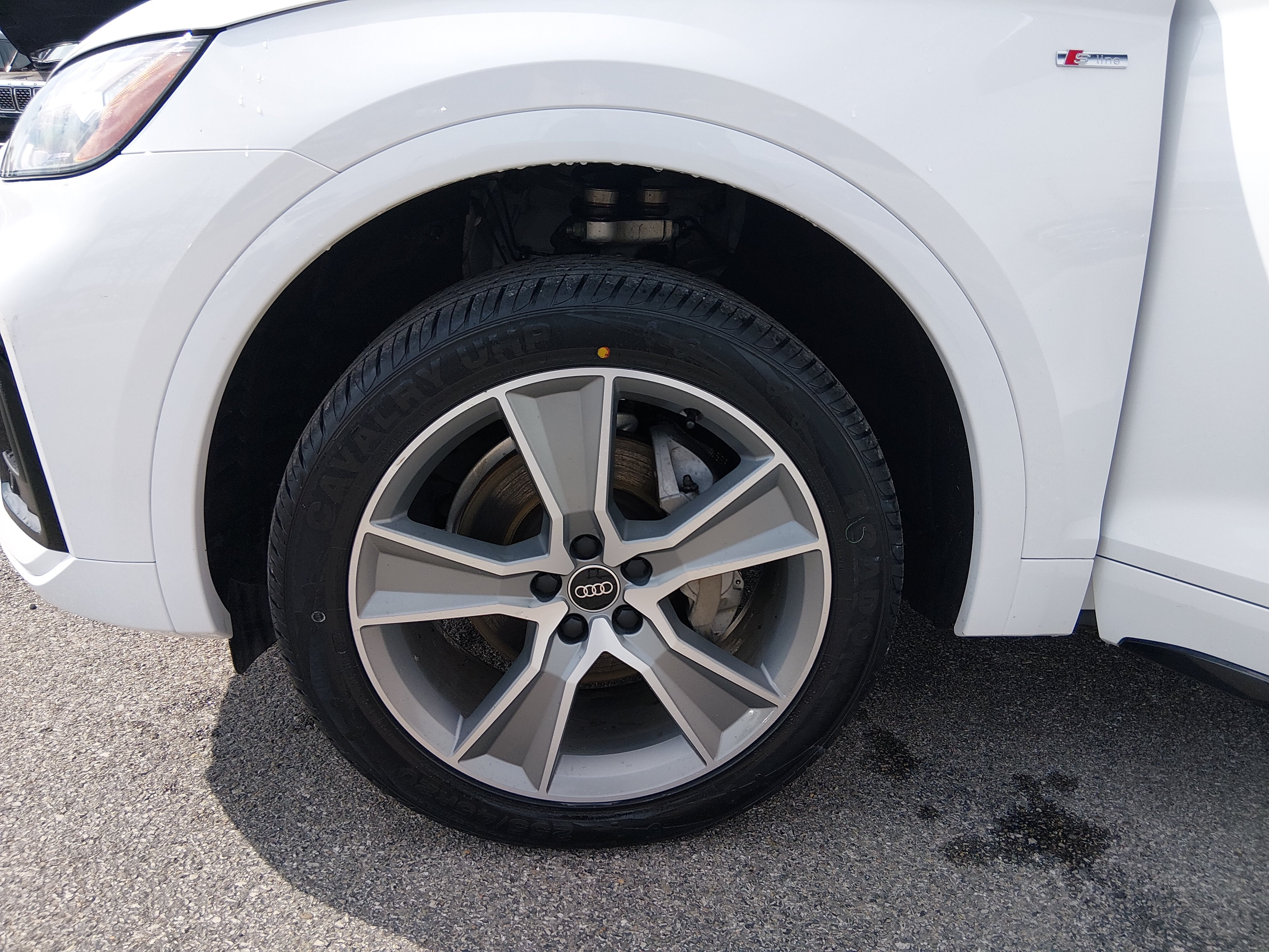 2025 Audi Q5 Premium - Photo 10