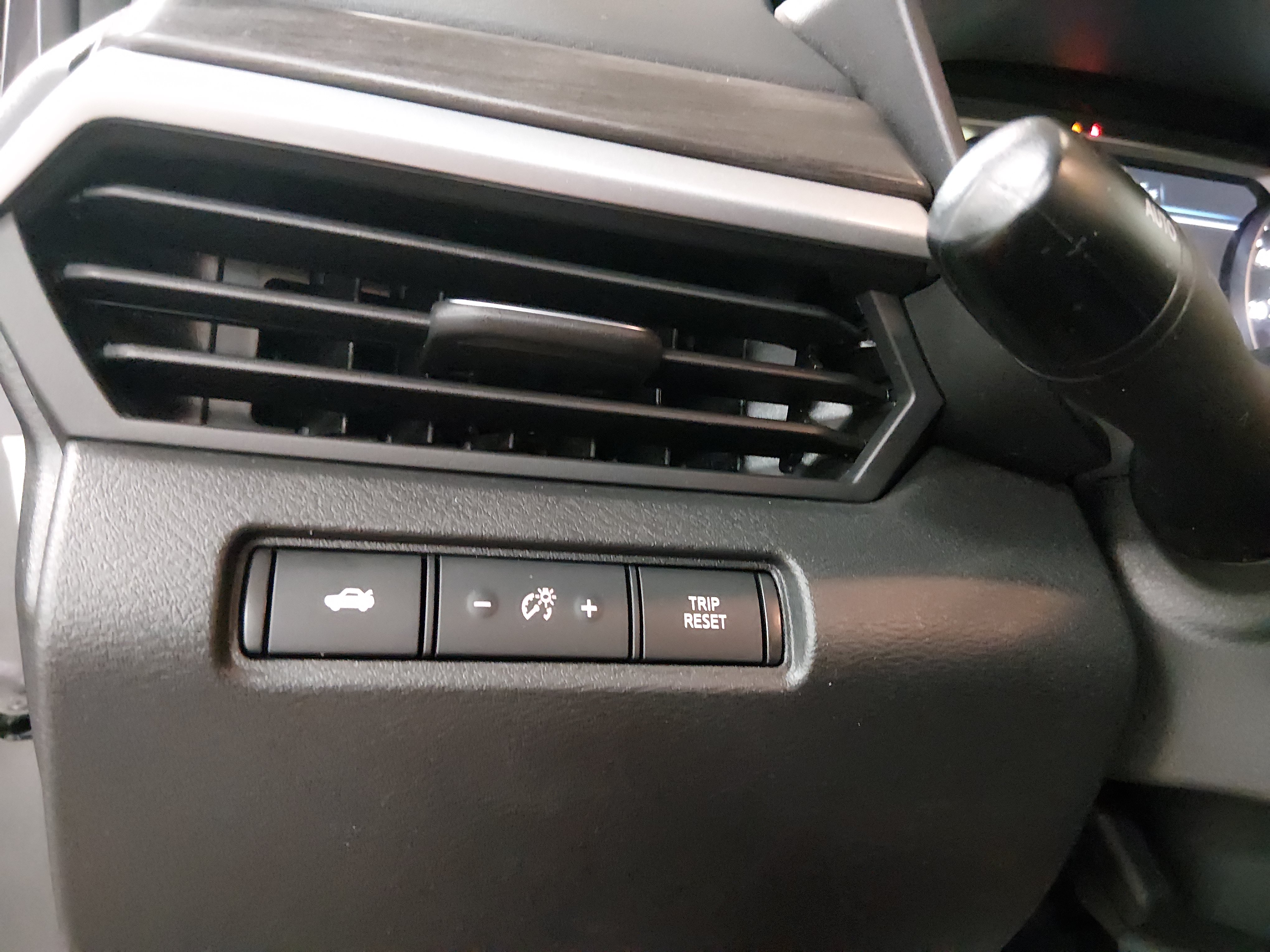 2025 Nissan Altima SV - Photo 13
