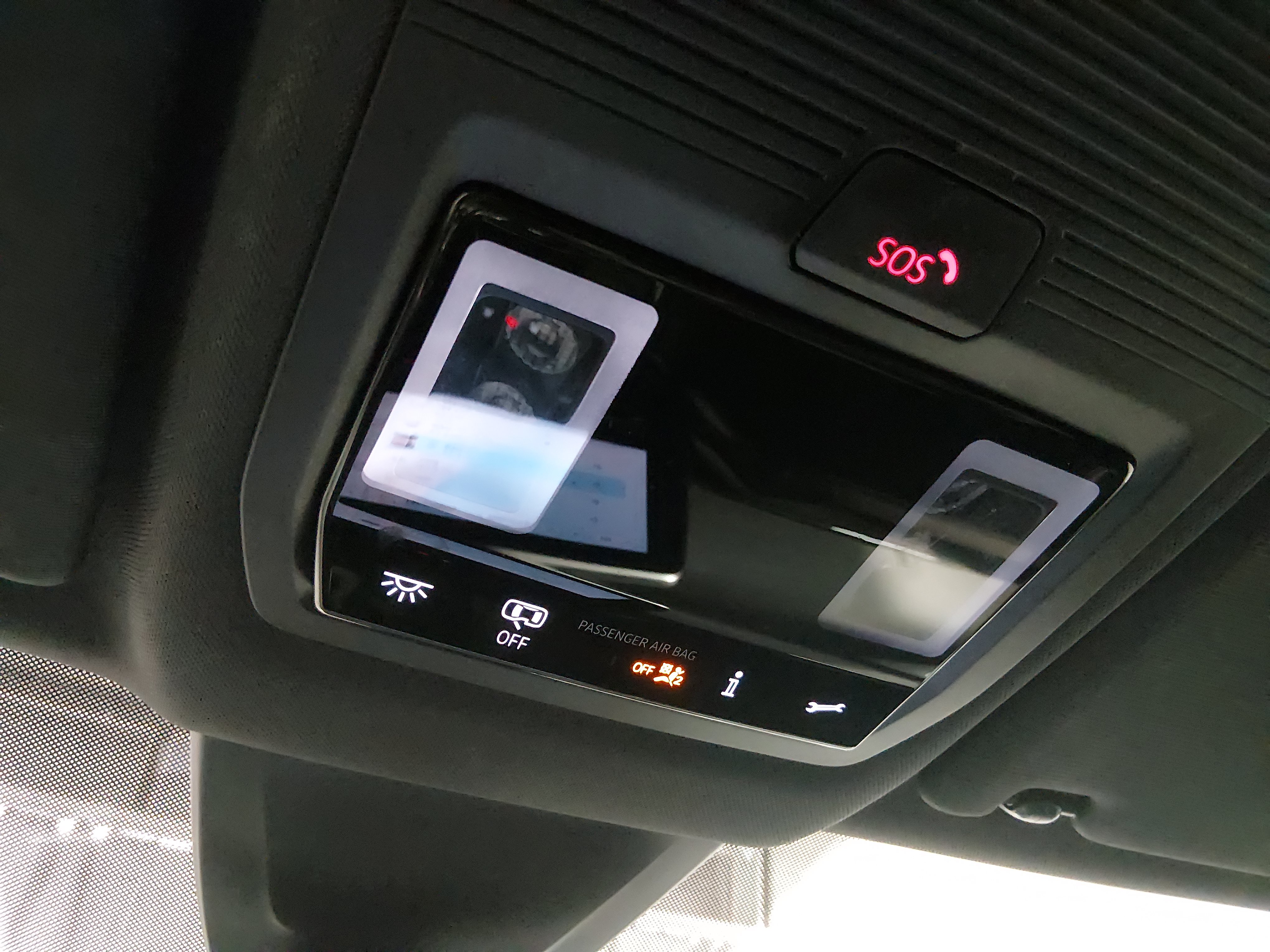 2024 Volkswagen Atlas Cross Sport SE w/Tech - Photo 22