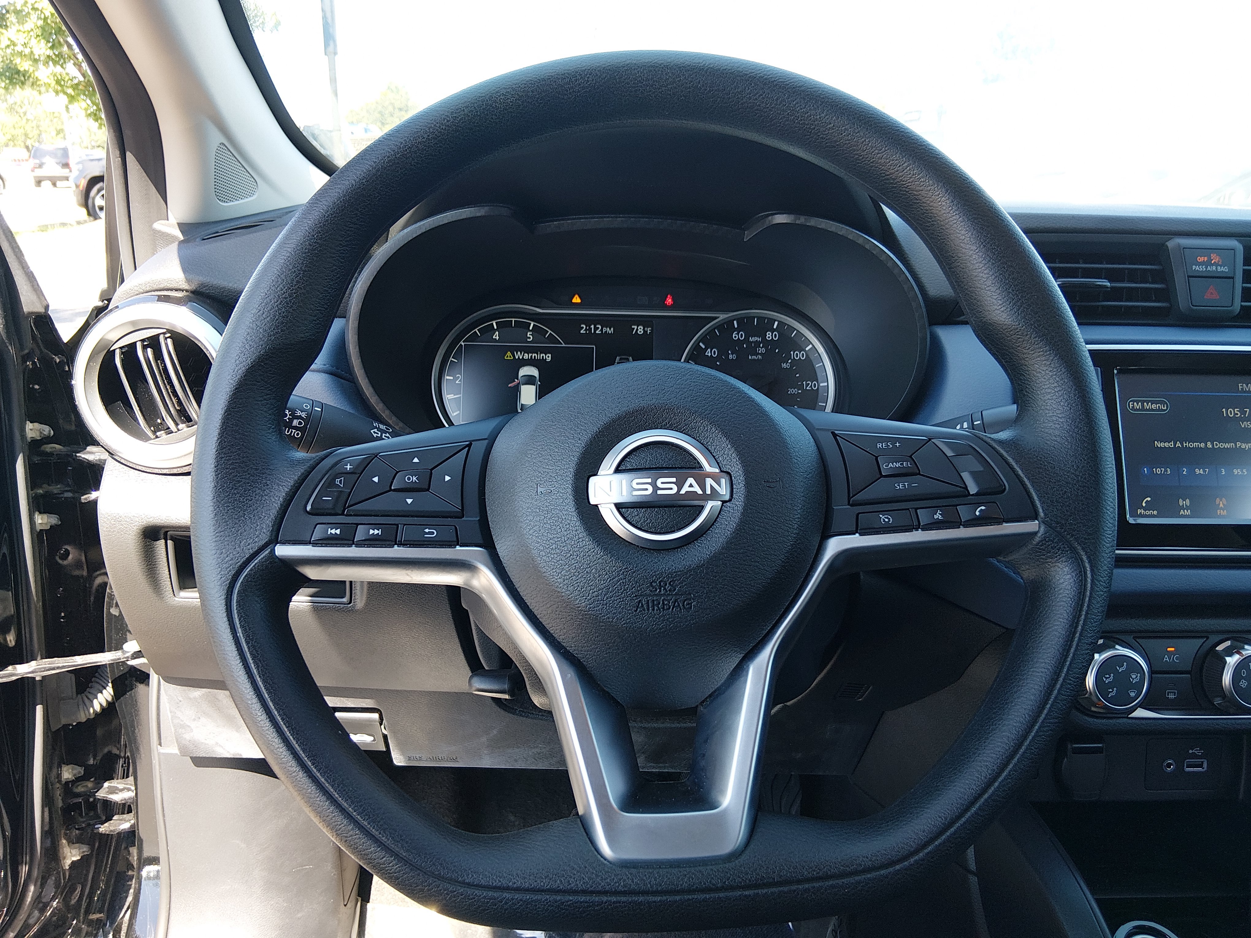 2025 Nissan Versa Sedan SV - Photo 12