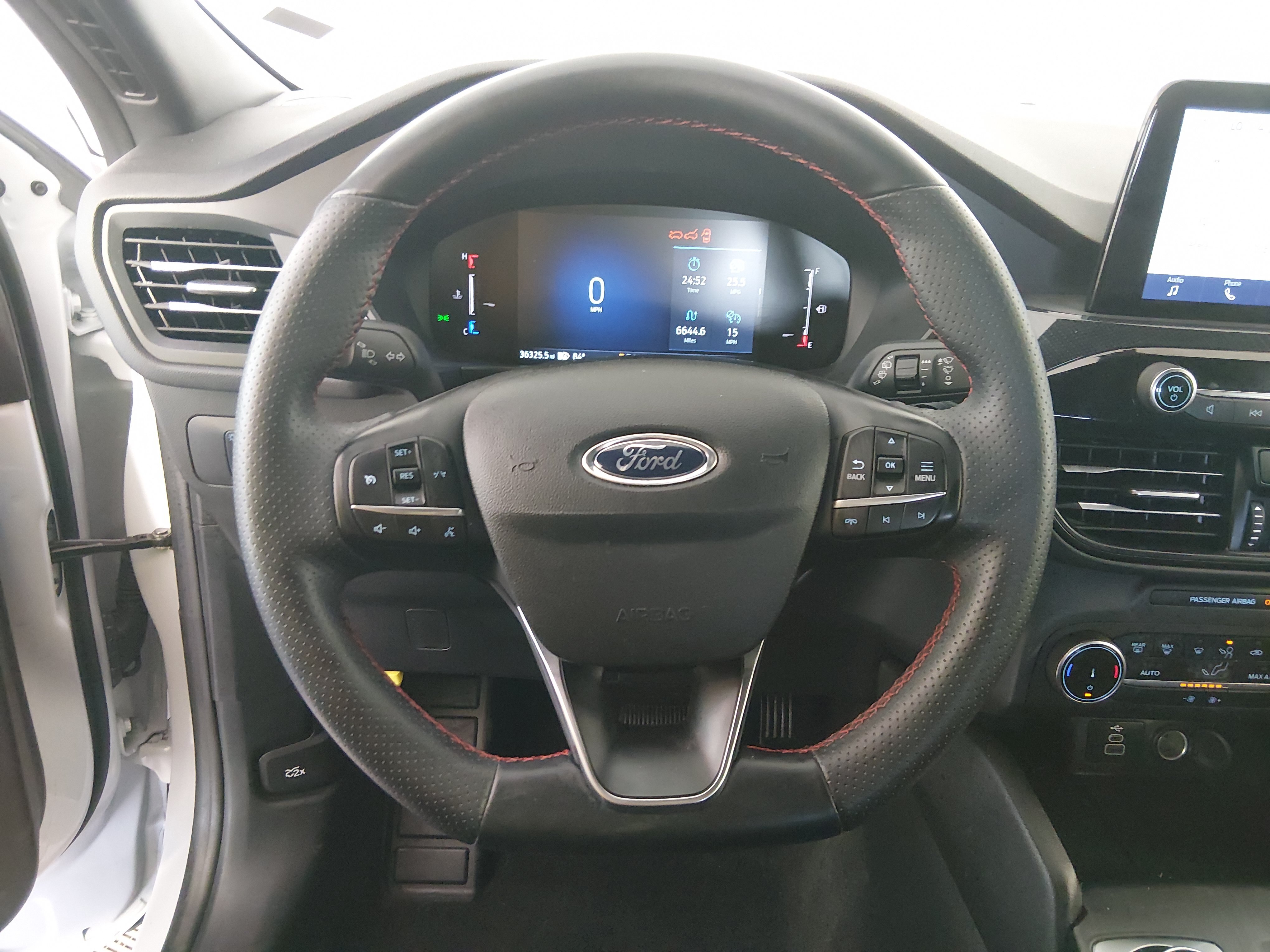 2025 Ford Escape ST-Line - Photo 12