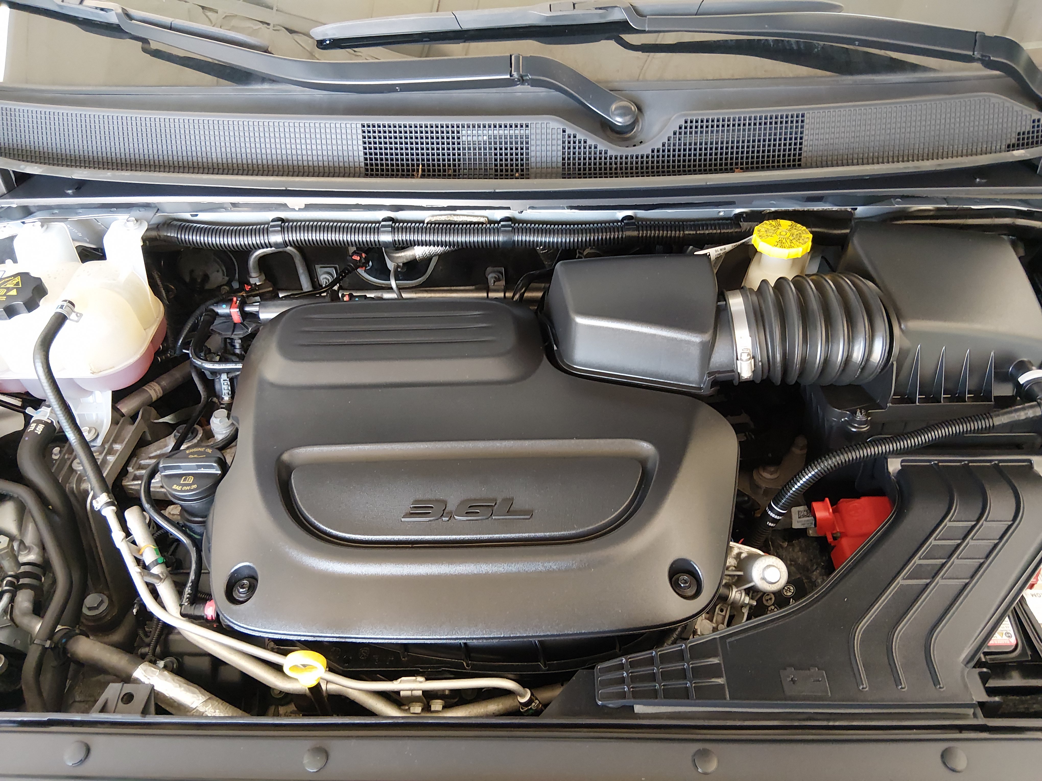 2023 Chrysler Voyager LX - Photo 9